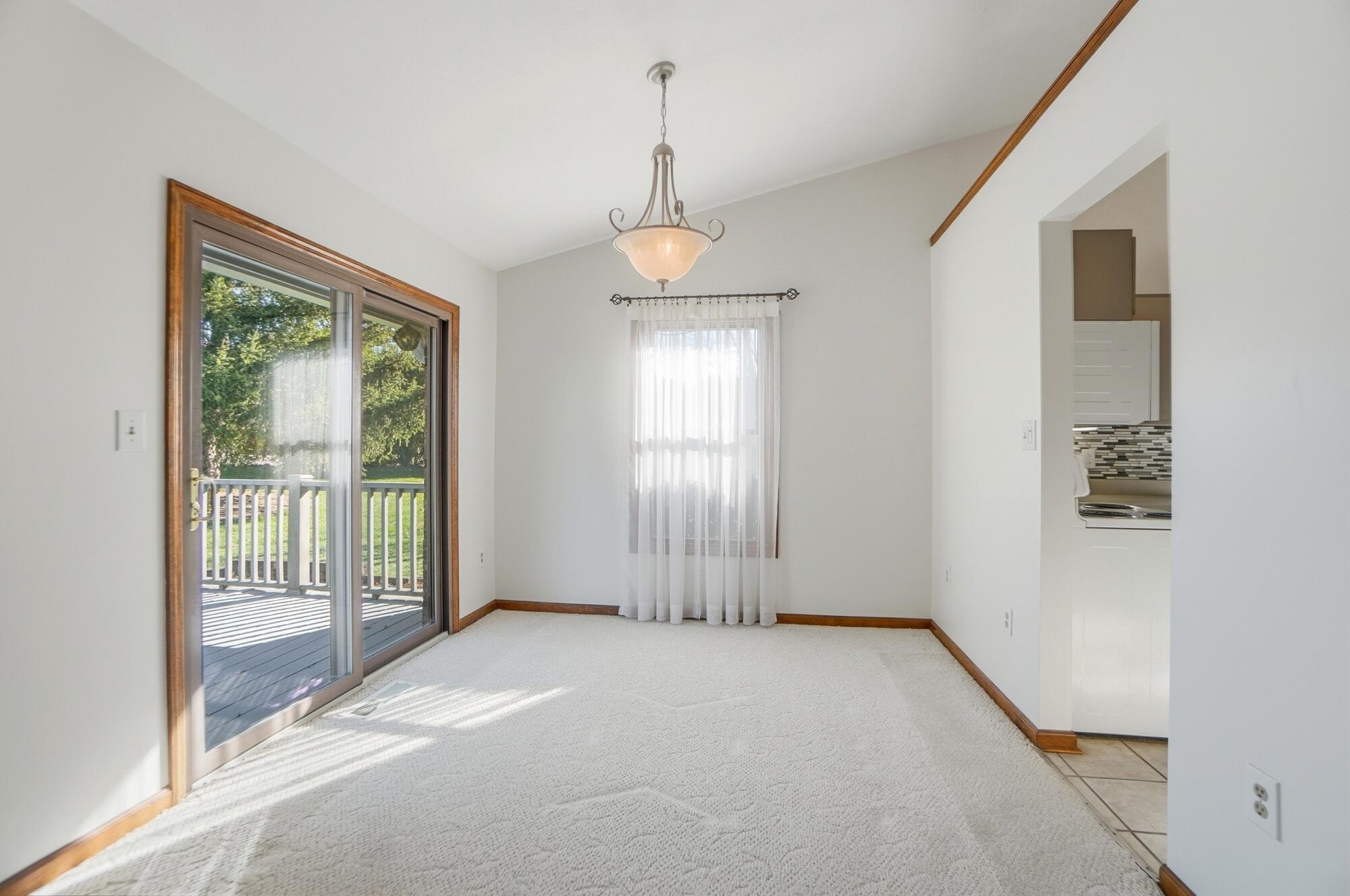 3112 Country Side Court, Springfield, Ohio 45503