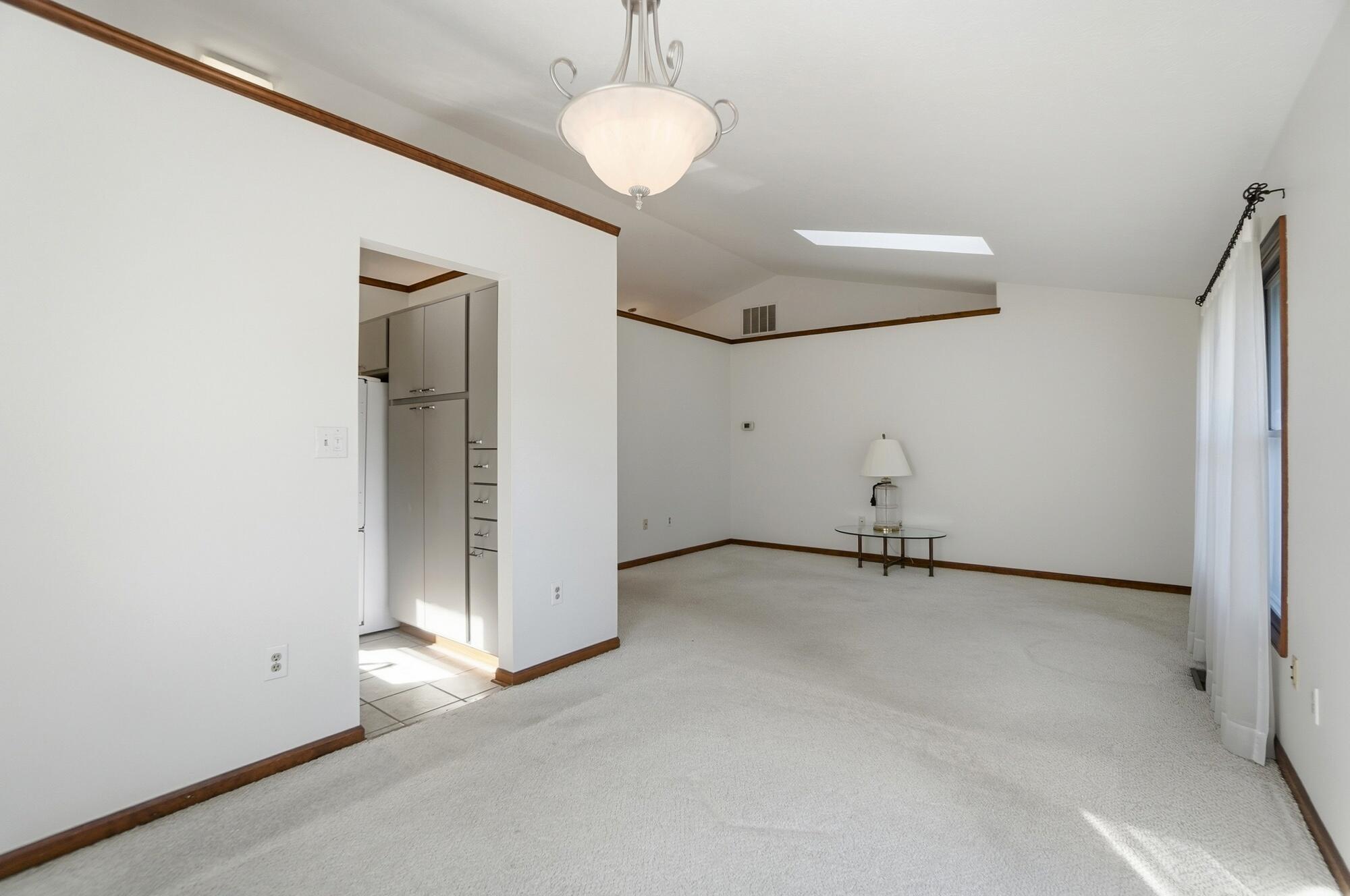 3112 Country Side Court, Springfield, Ohio 45503