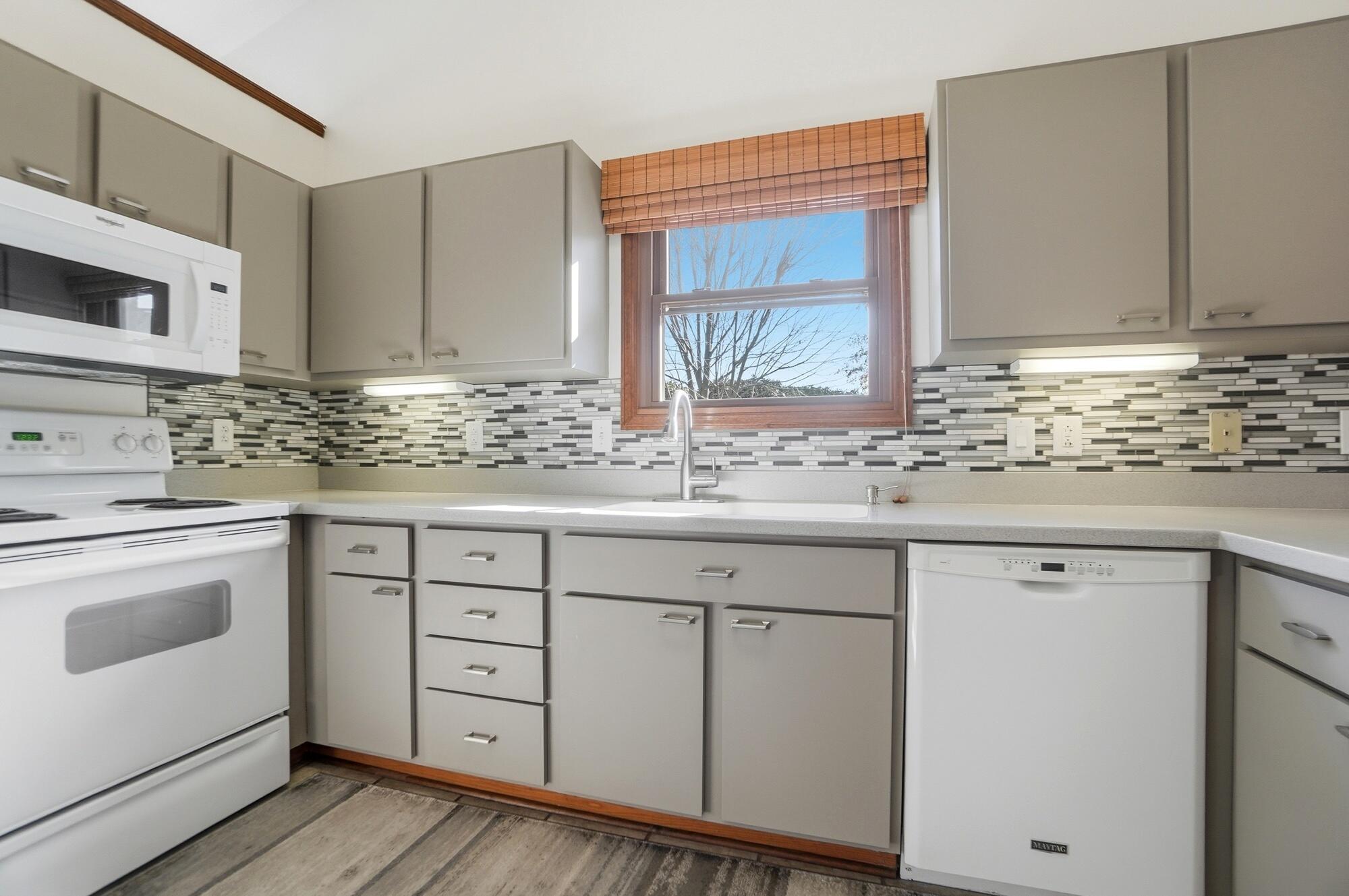 3112 Country Side Court, Springfield, Ohio 45503