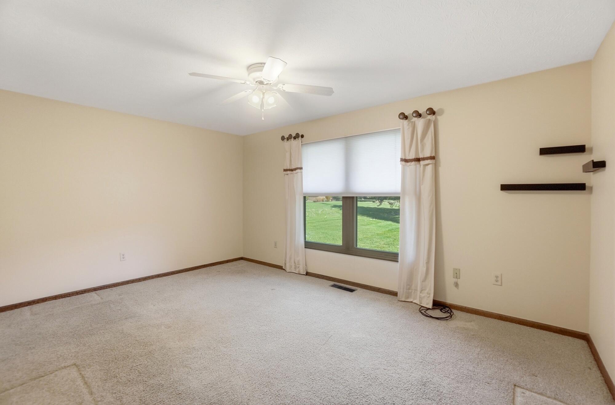 3112 Country Side Court, Springfield, Ohio 45503