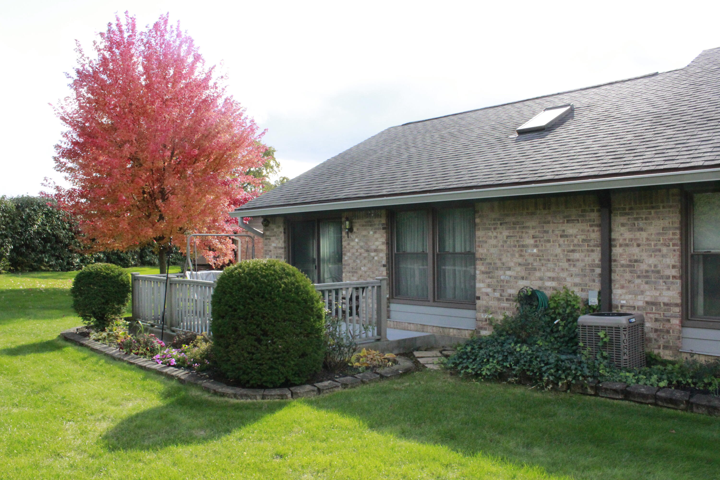 3112 Country Side Court, Springfield, Ohio 45503