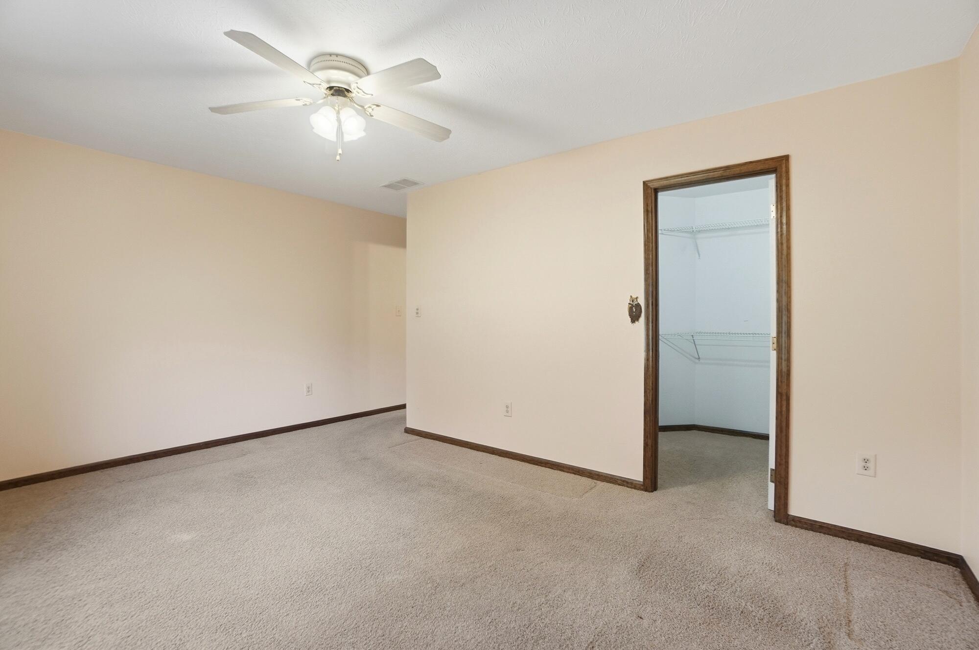 3112 Country Side Court, Springfield, Ohio 45503