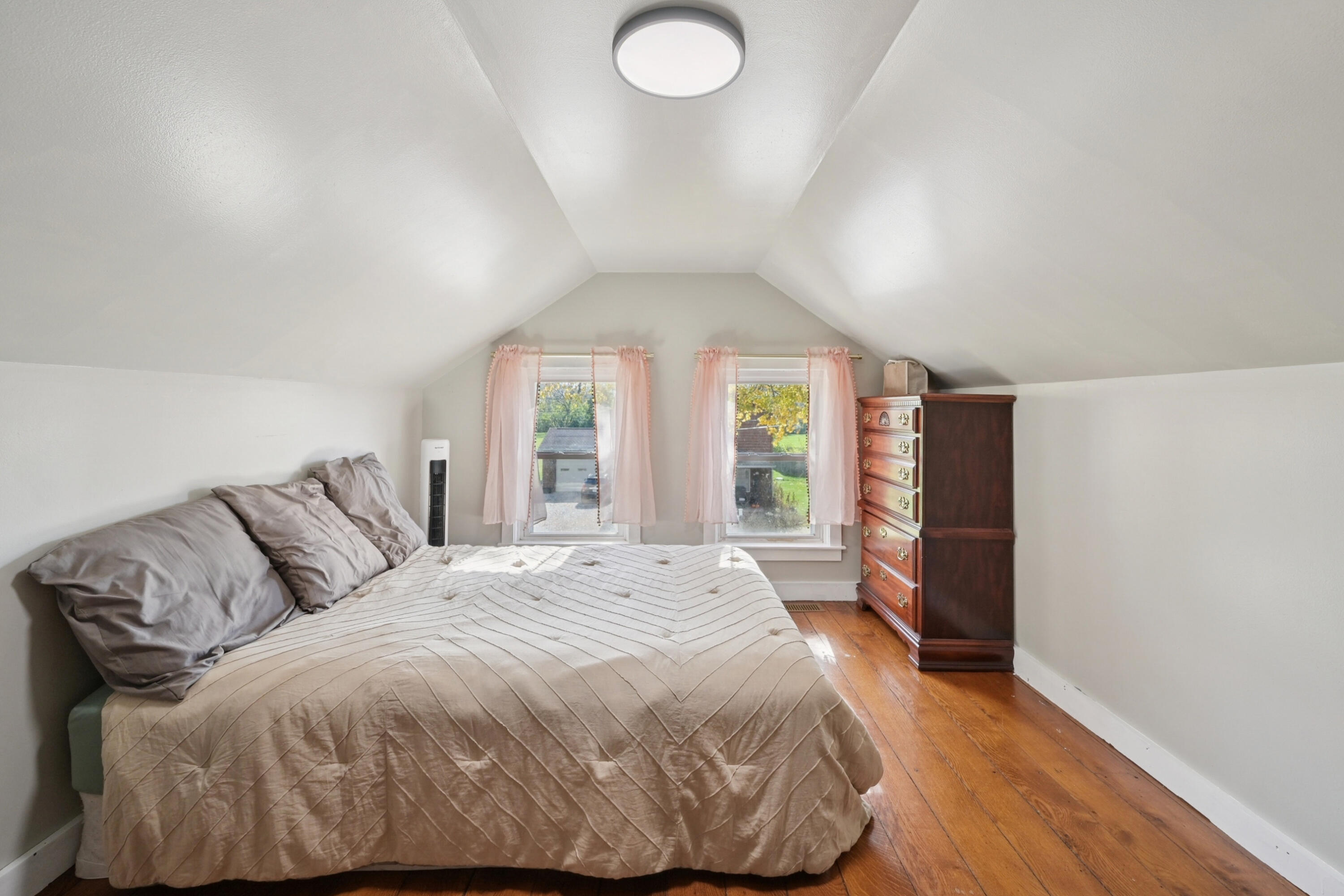 128 Bennett Street, Woodstock, Ohio 43084