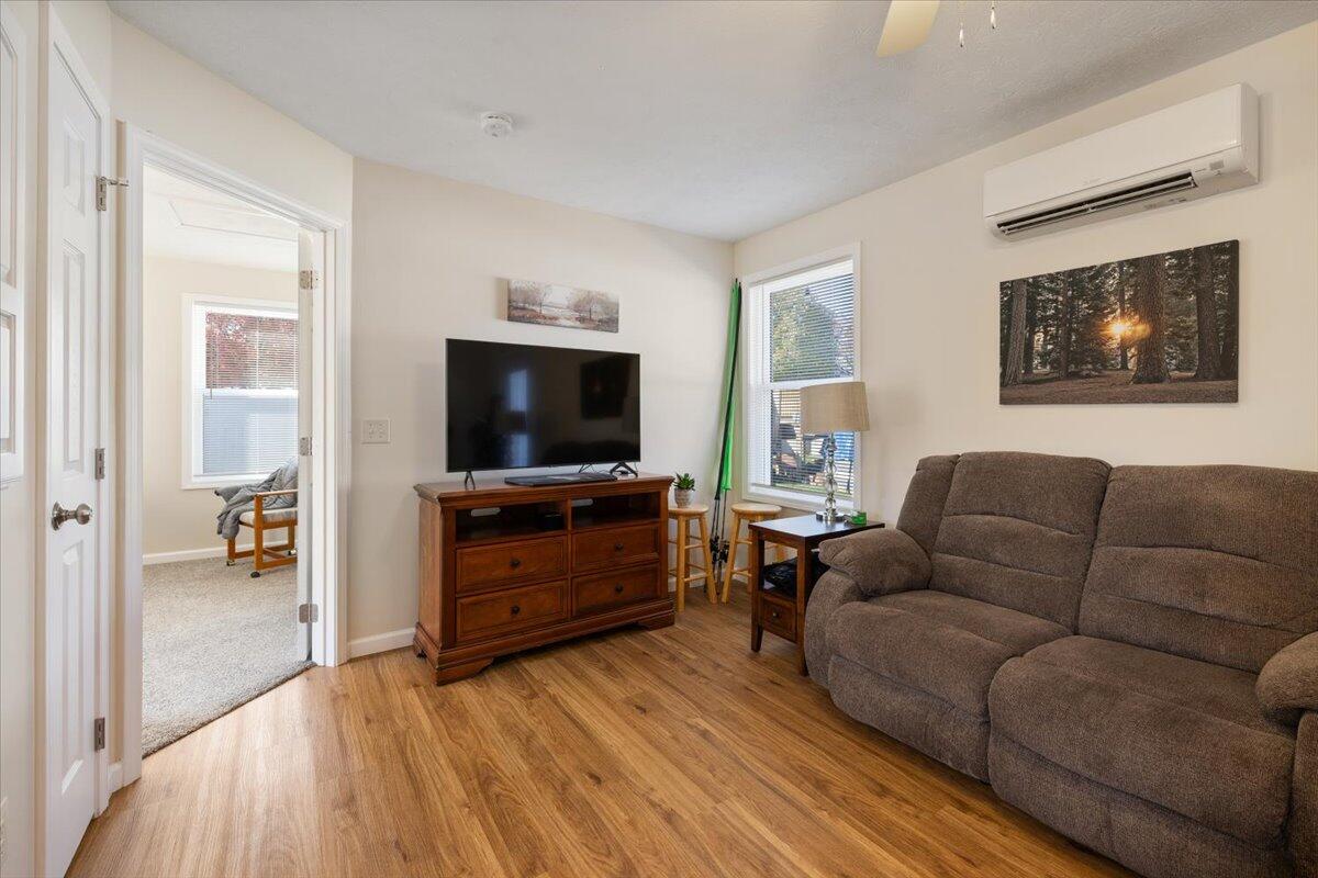 4737 Cottonville Road, Jamestown, Ohio 45335