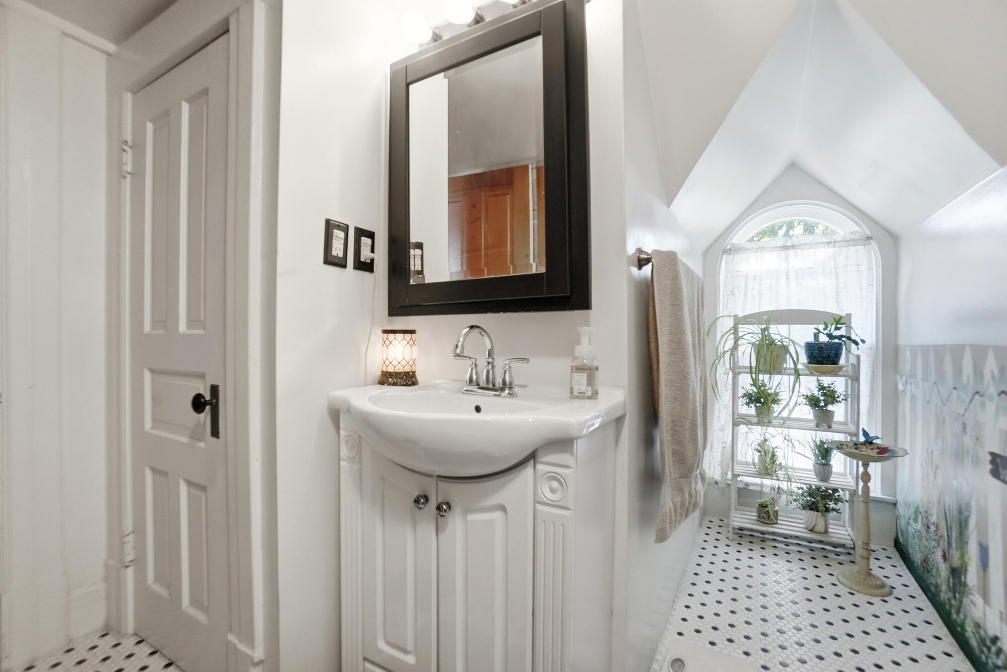 1023 Leland Avenue, Lima, Ohio 45805