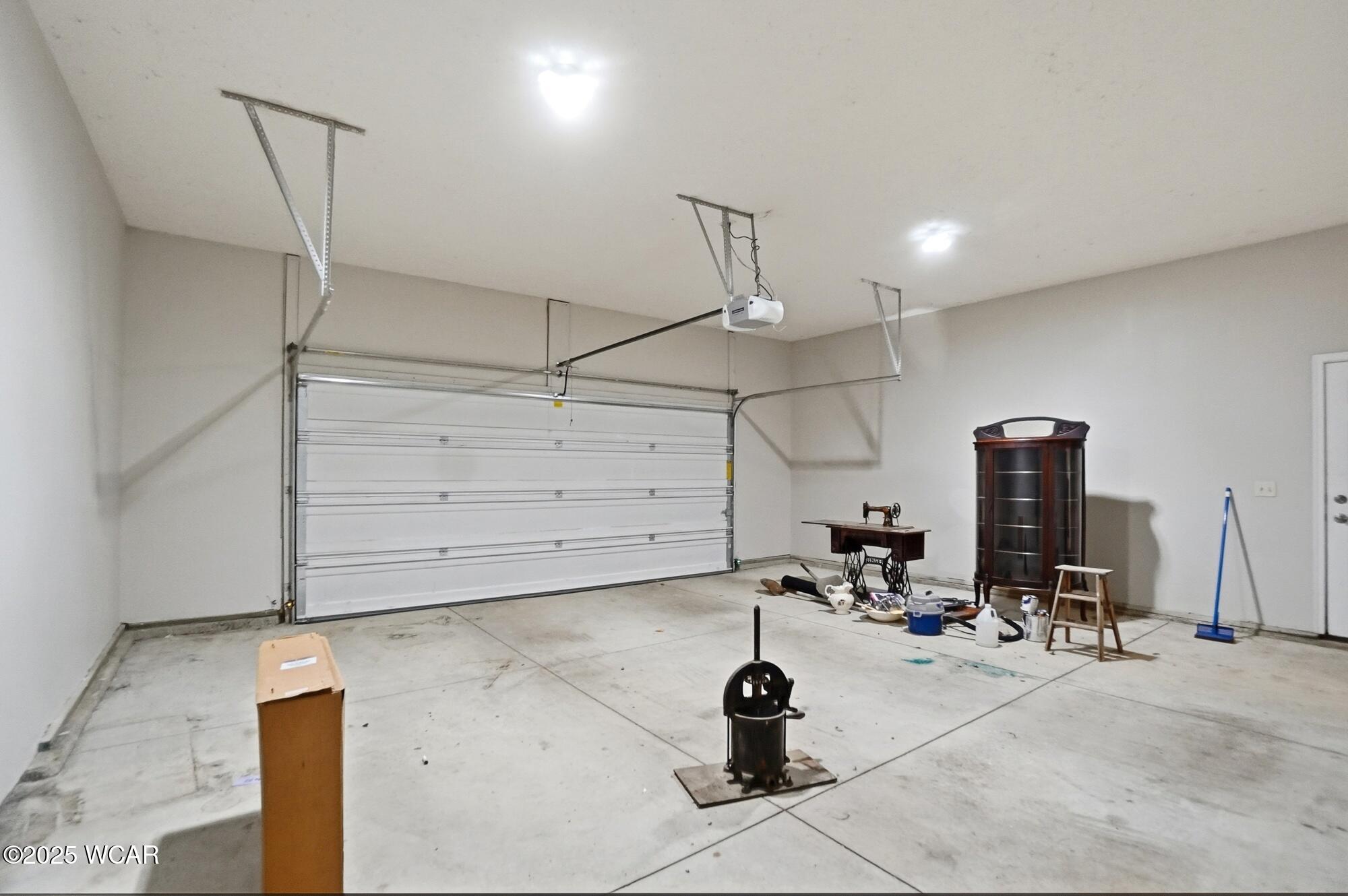 9290 Lincoln Highway, Bluffton, Ohio