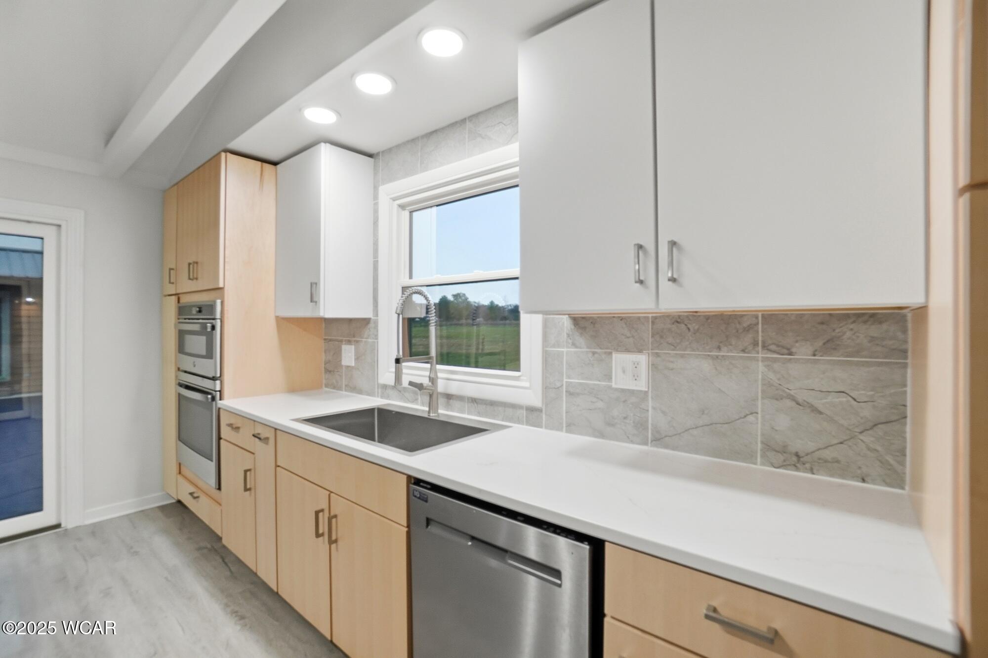 108 Highland Lakes Drive, Lima, Ohio