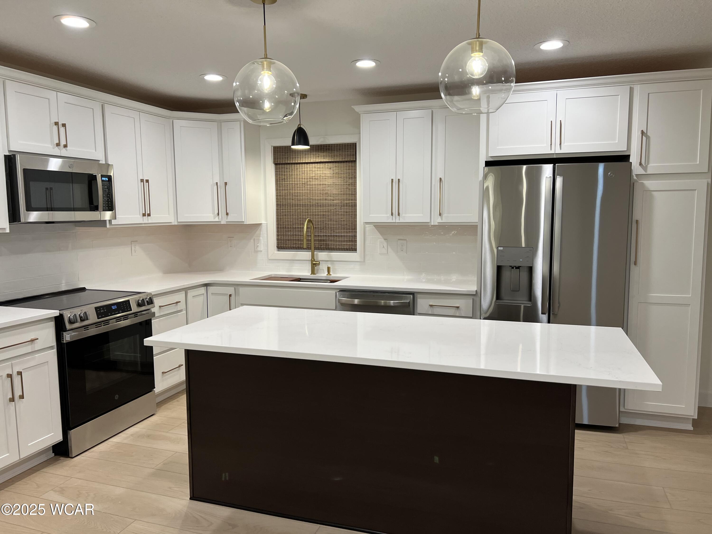 906 Aster Drive, Wapakoneta, Ohio