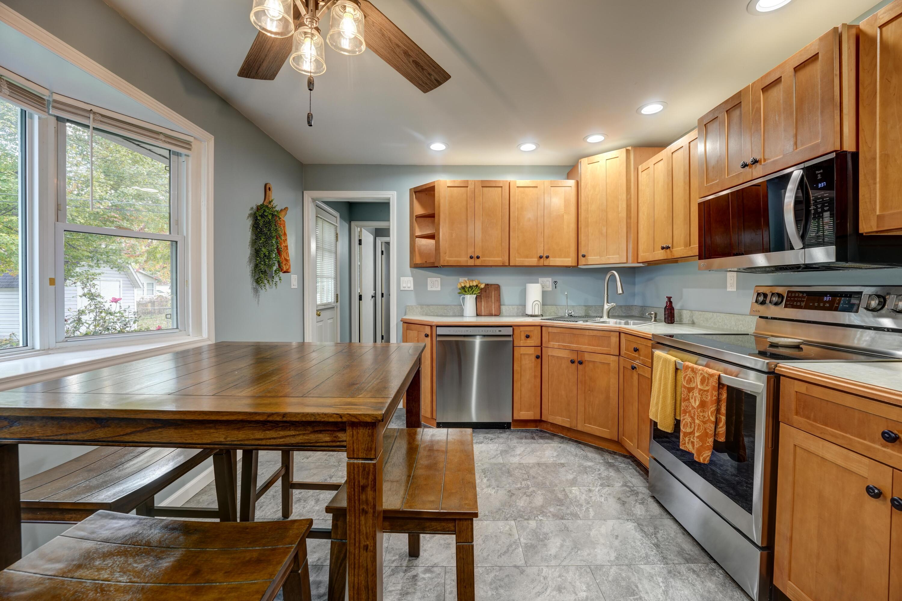 18 Greenmoor Drive, Arcanum, Ohio 45304