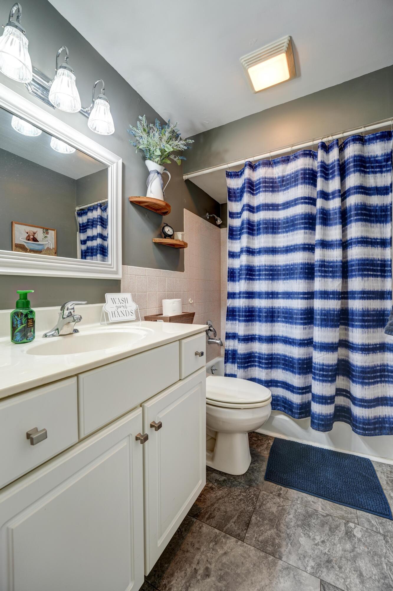 18 Greenmoor Drive, Arcanum, Ohio 45304