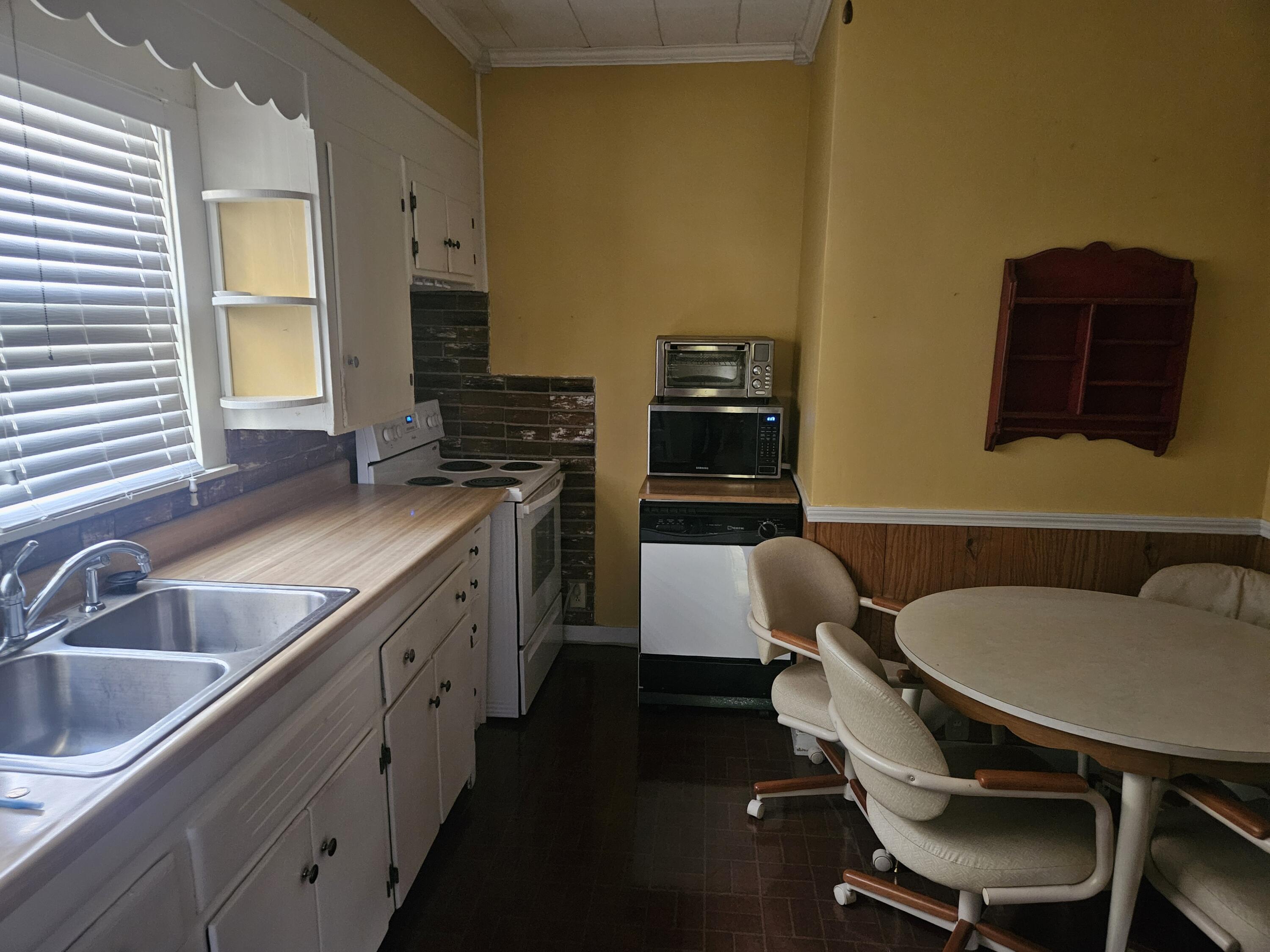 619 Sugar Street, Celina, Ohio 45822