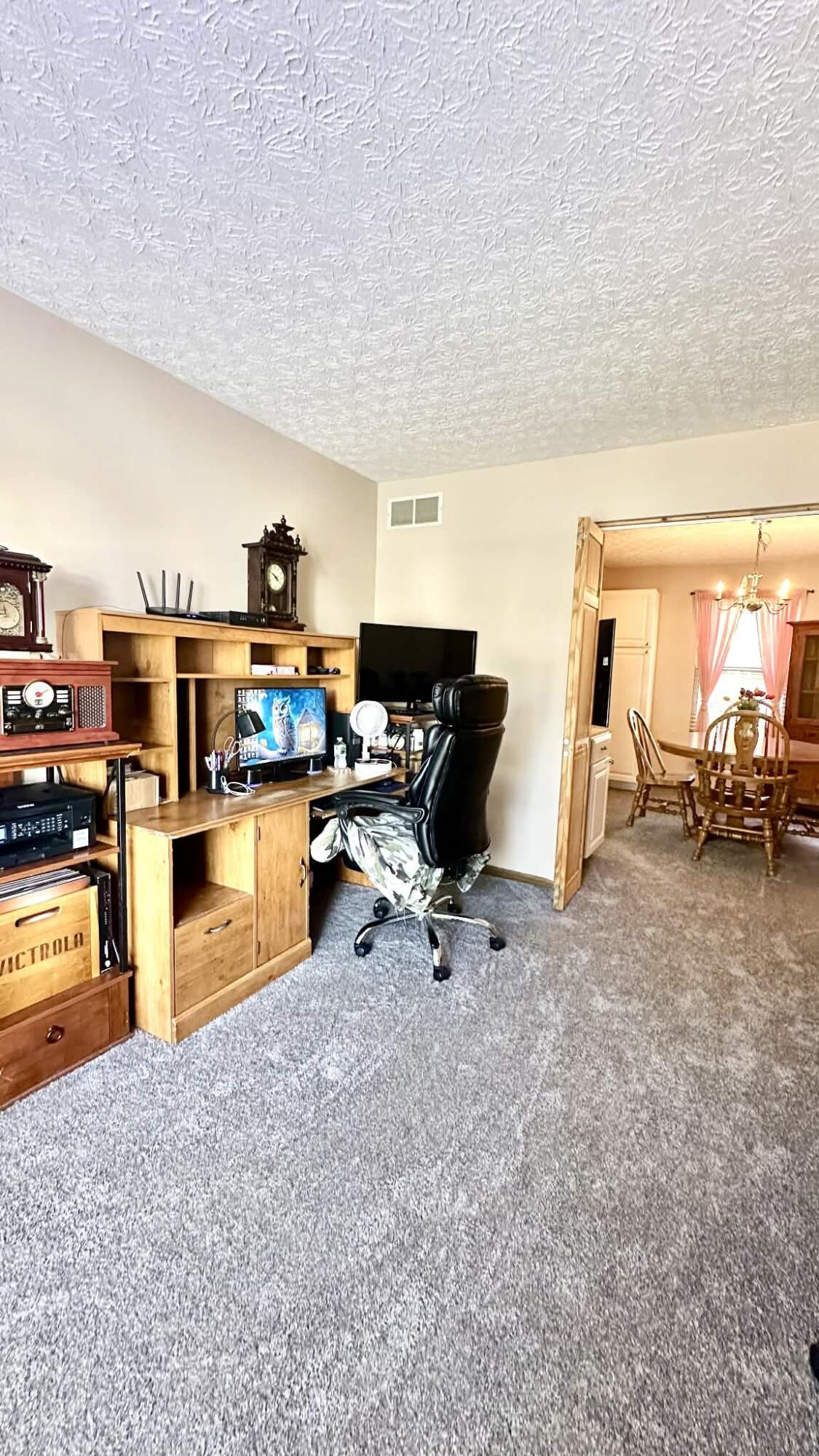 362 Hearthstone Drive, Delaware, Ohio 43015