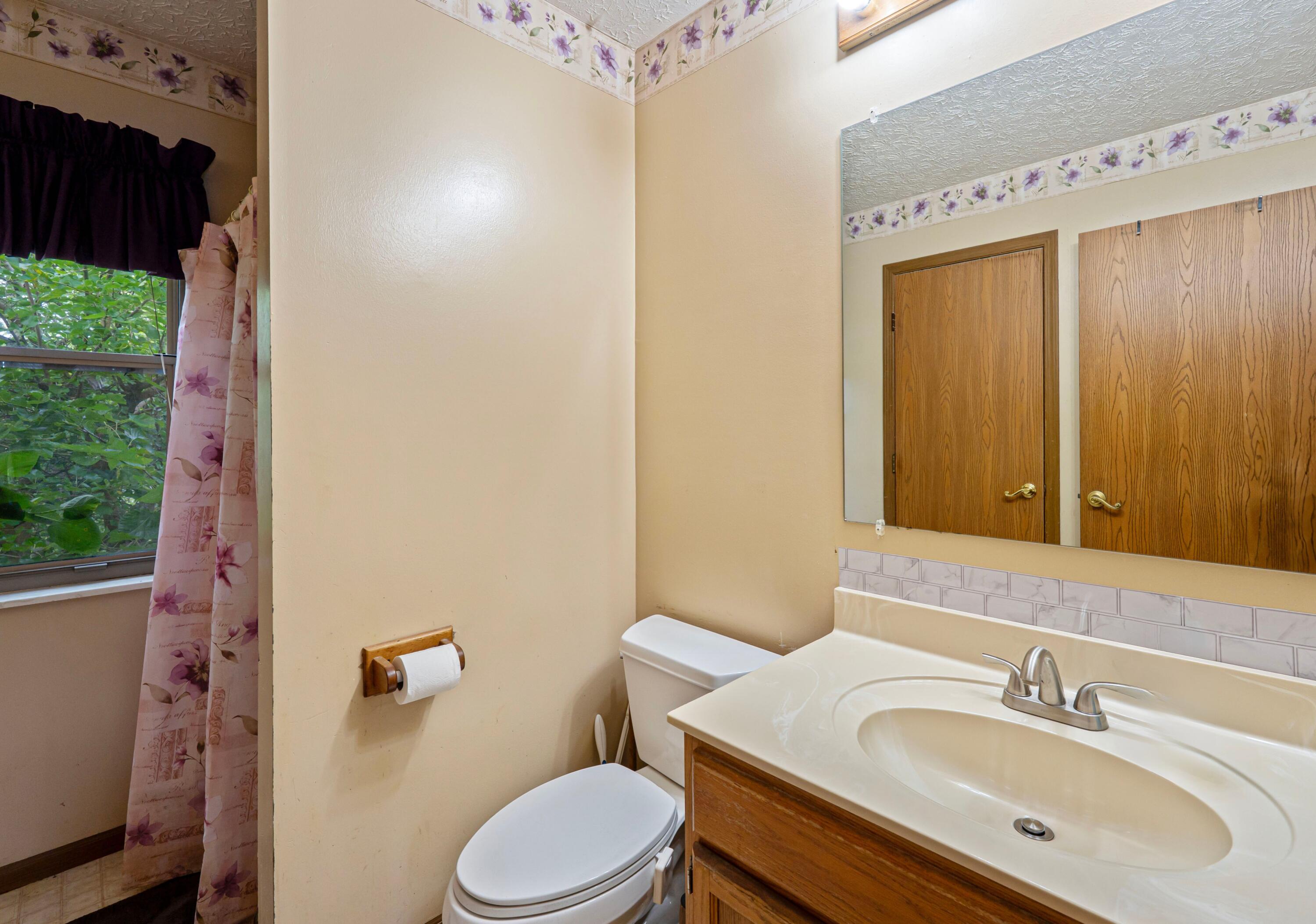 362 Hearthstone Drive, Delaware, Ohio 43015