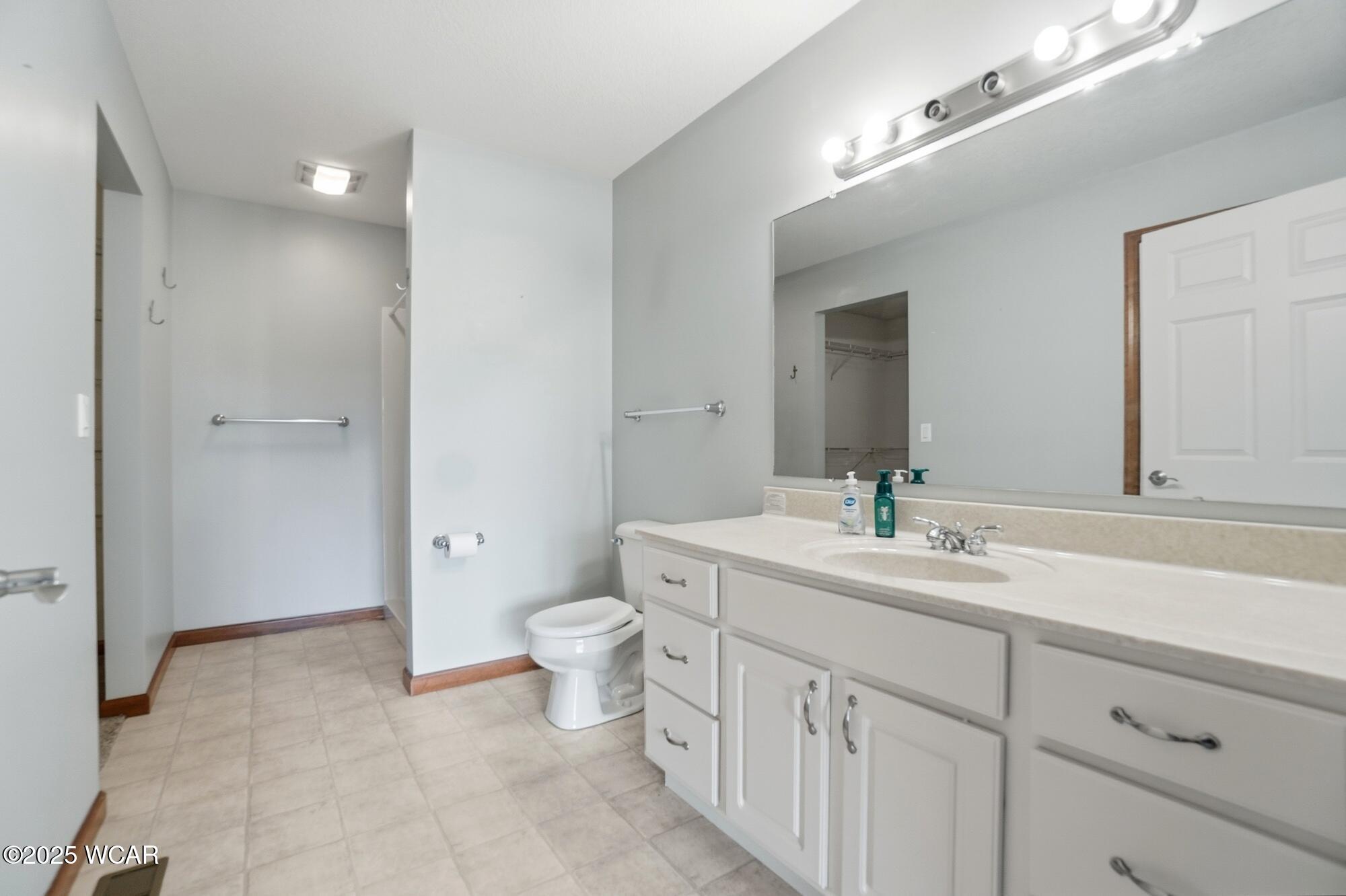 4050 Brookshore Drive, Lima, Ohio