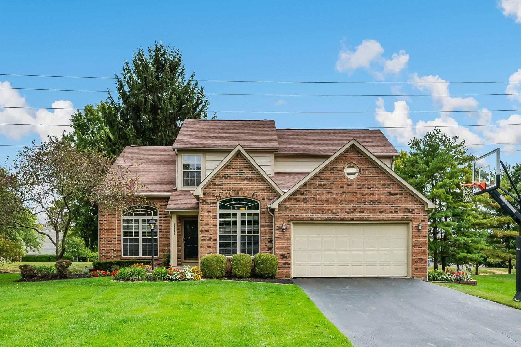 9529 Wayne Brown Drive, Powell, Ohio 43065