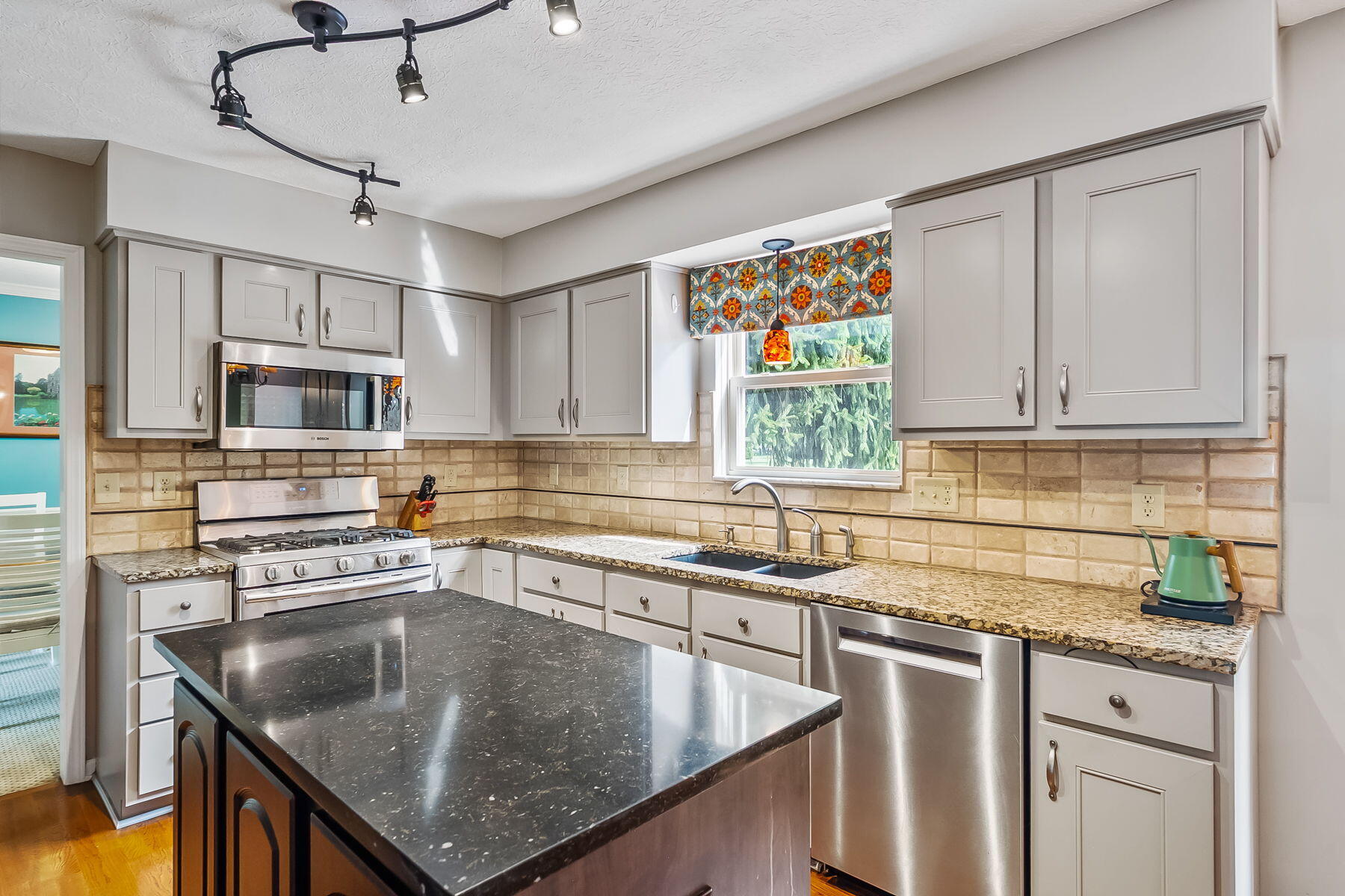 9529 Wayne Brown Drive, Powell, Ohio 43065