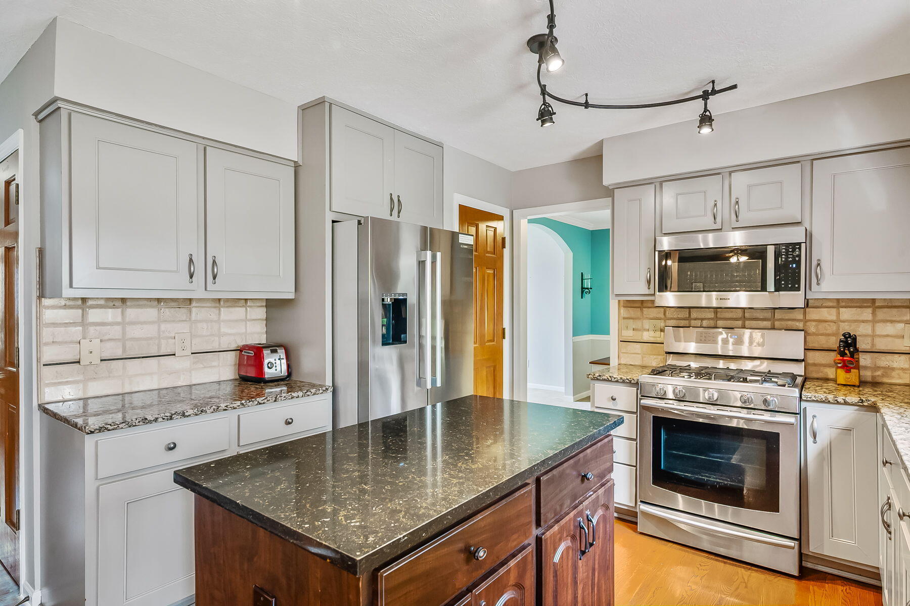 9529 Wayne Brown Drive, Powell, Ohio 43065