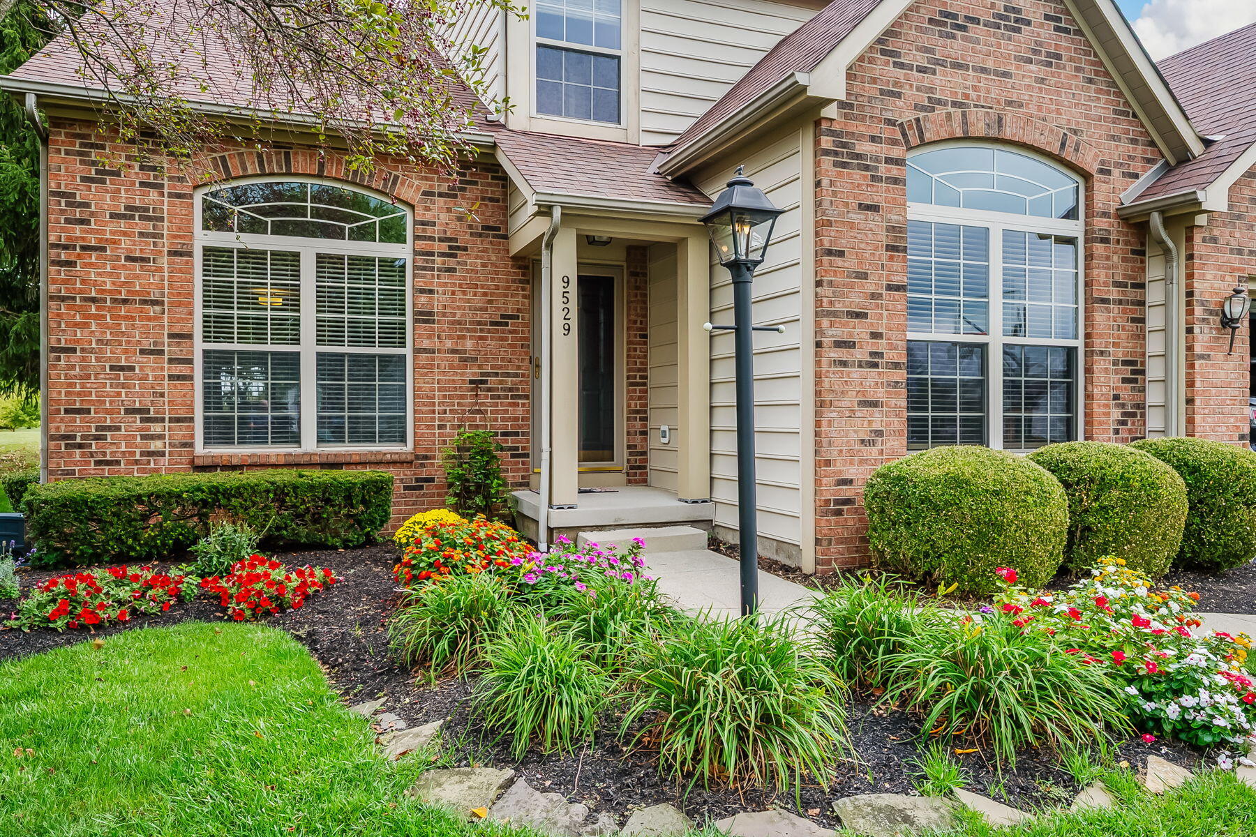 9529 Wayne Brown Drive, Powell, Ohio 43065