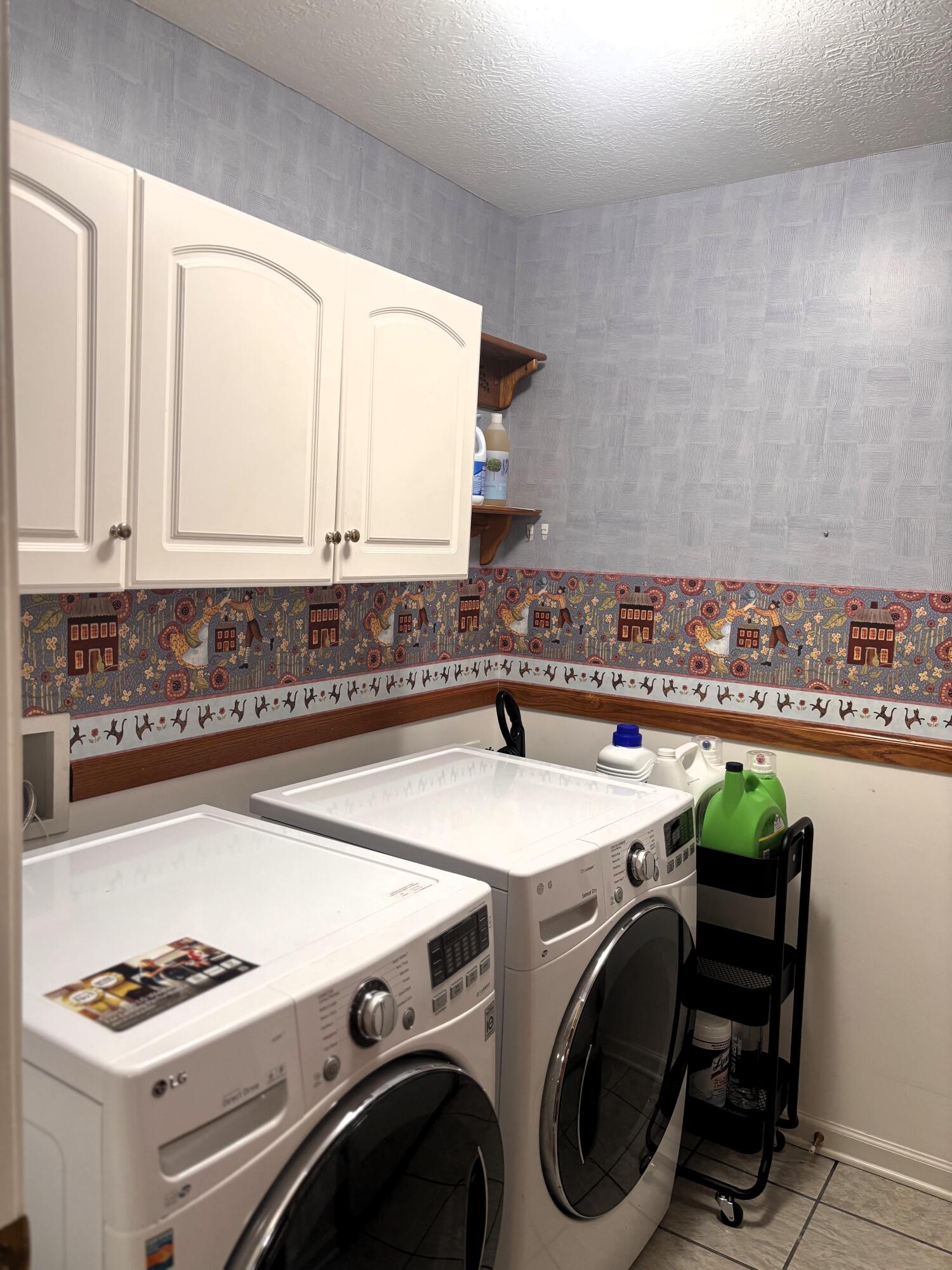 9529 Wayne Brown Drive, Powell, Ohio 43065