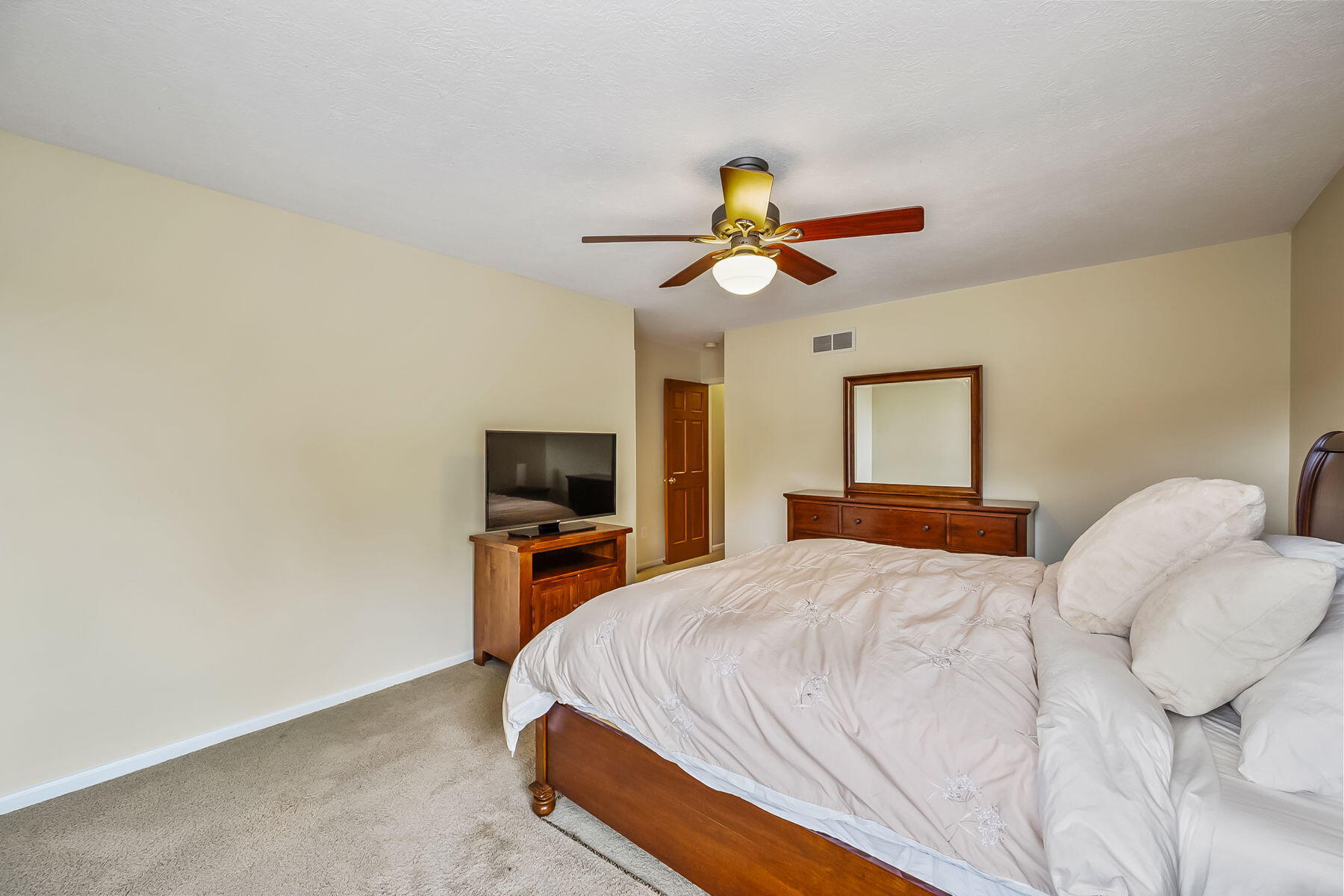 9529 Wayne Brown Drive, Powell, Ohio 43065