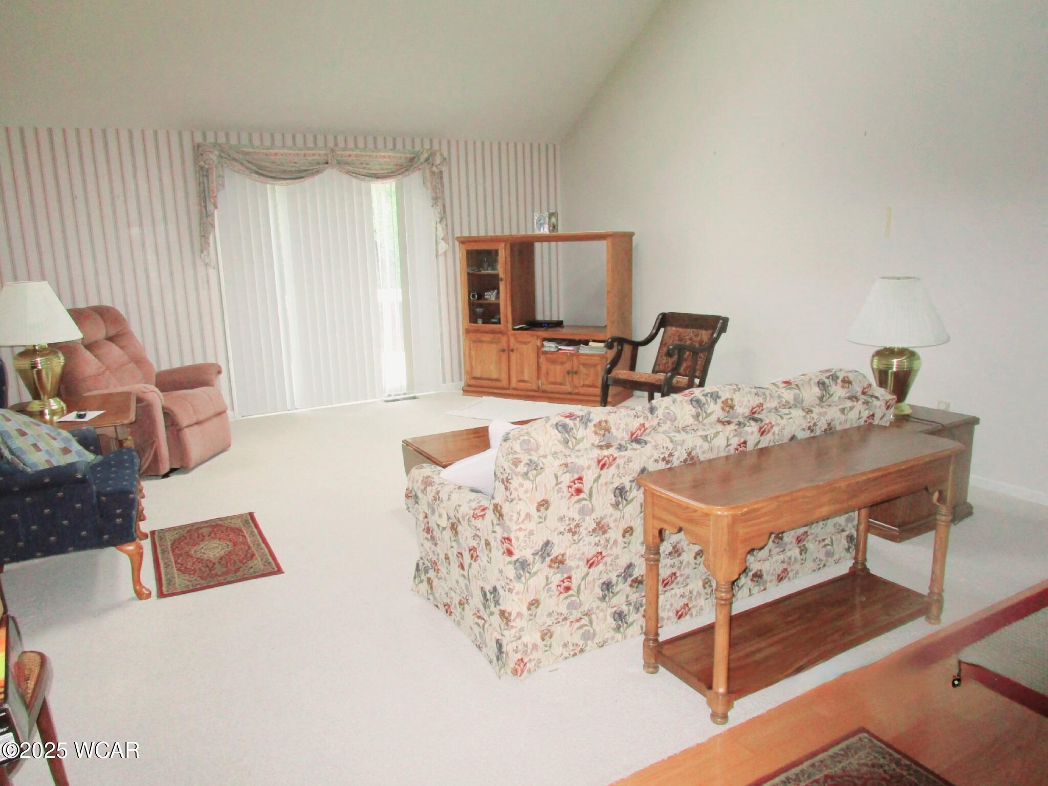 104 Oak Lane Lane, Kenton, Ohio