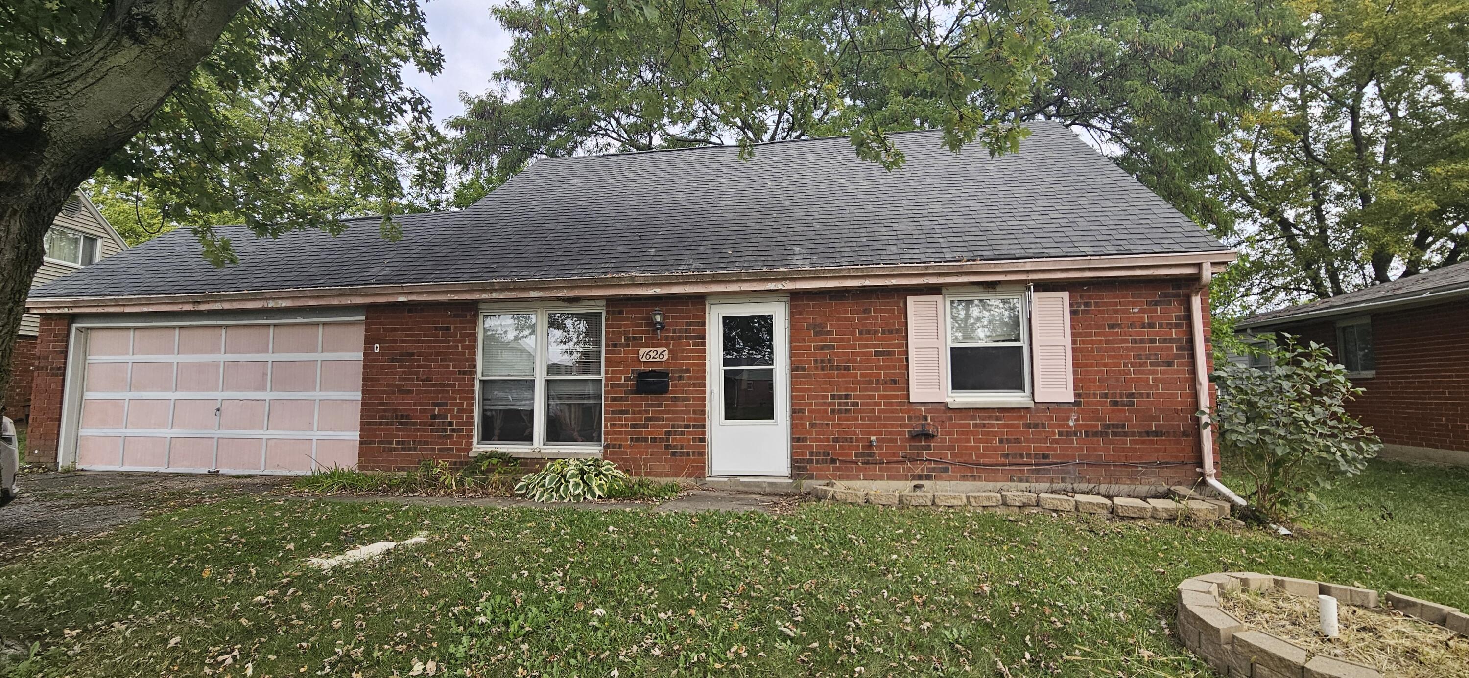 1626 Haverhill Drive, Piqua, Ohio 45356