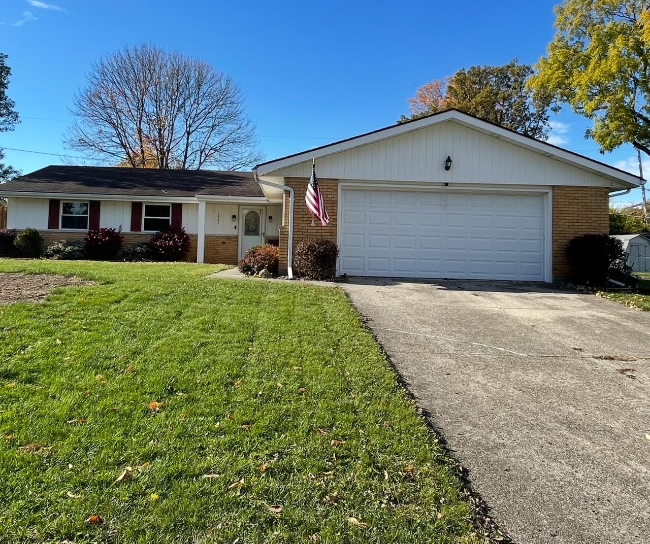 1027 Regan Lane, Springfield, Ohio 45503