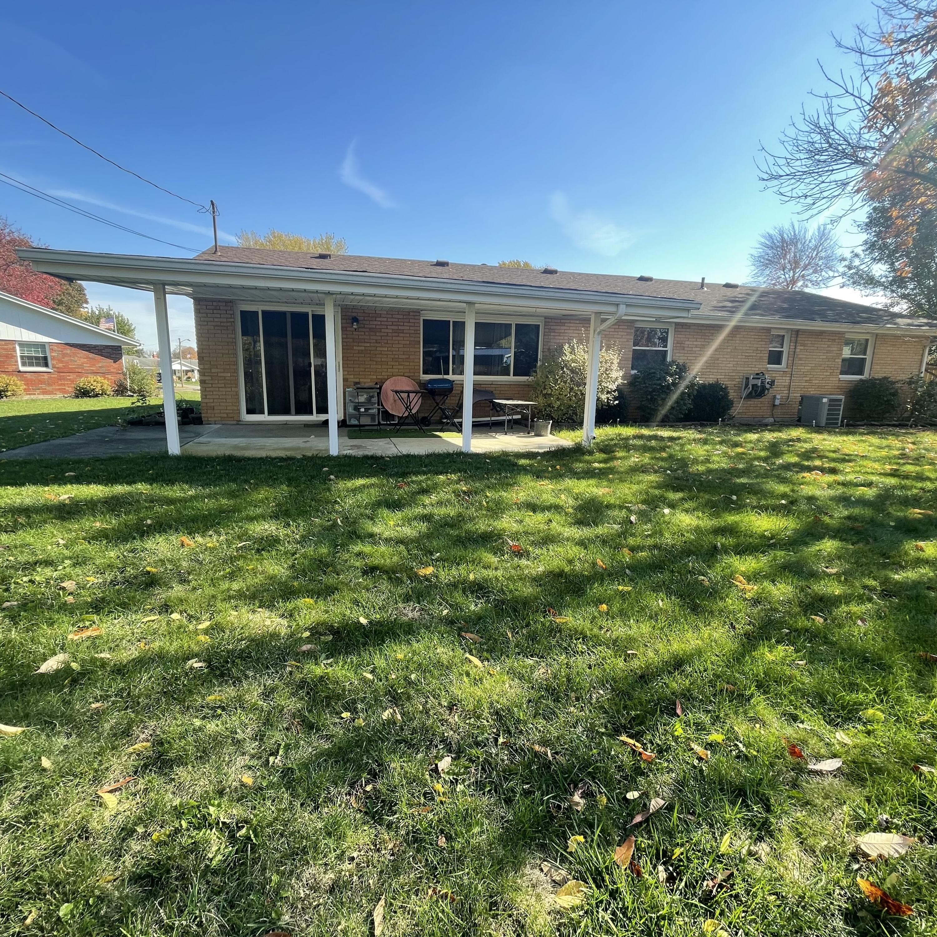 1027 Regan Lane, Springfield, Ohio 45503