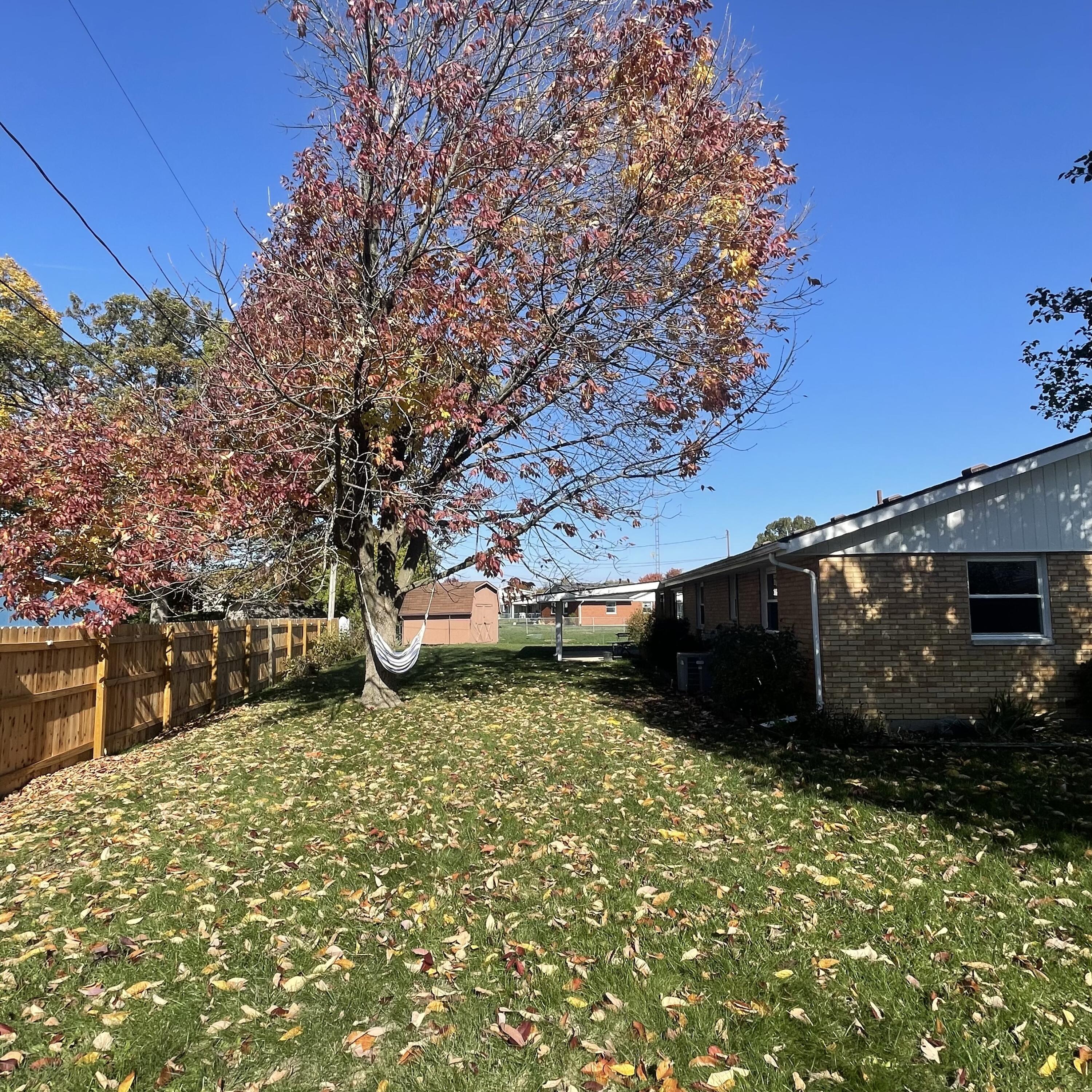 1027 Regan Lane, Springfield, Ohio 45503