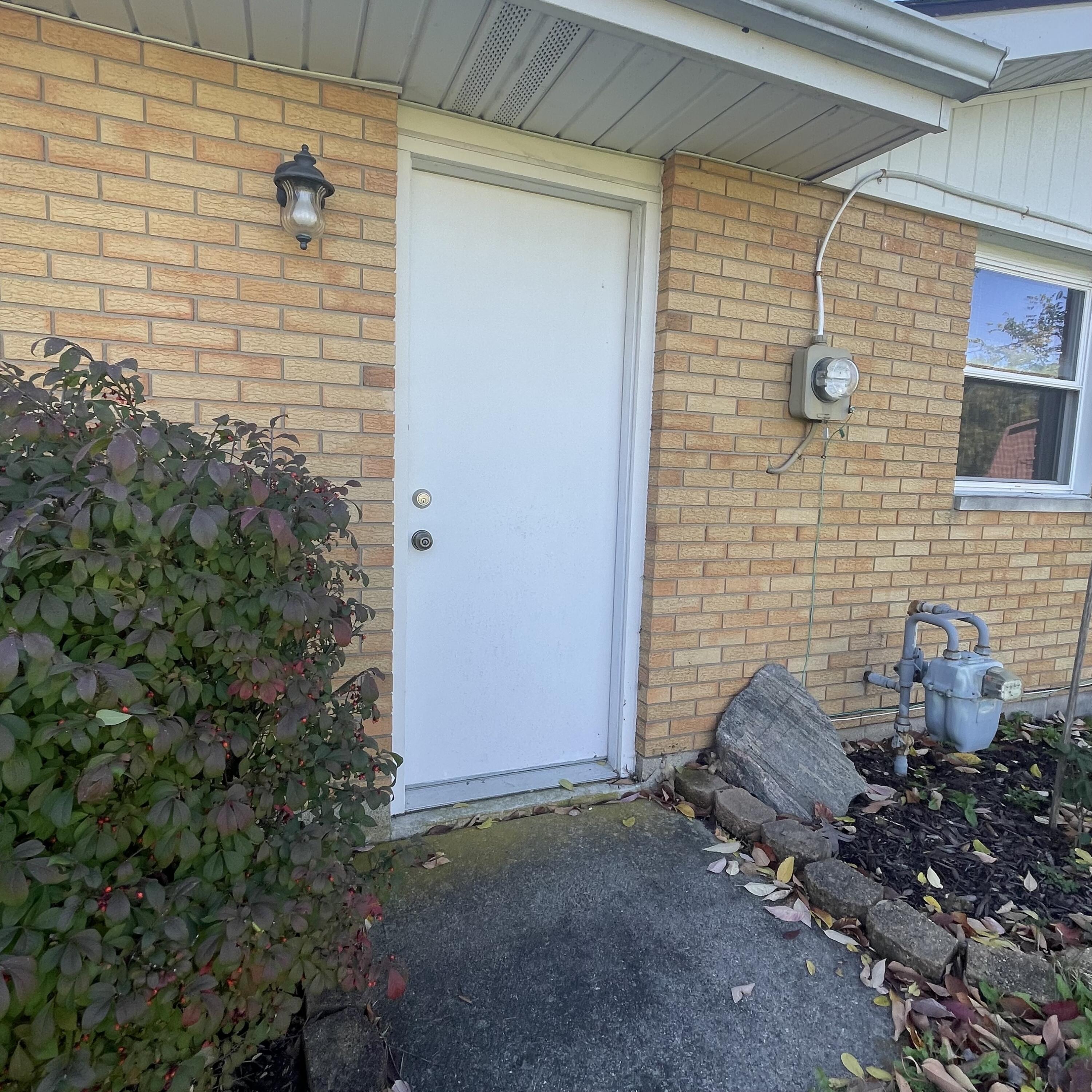 1027 Regan Lane, Springfield, Ohio 45503