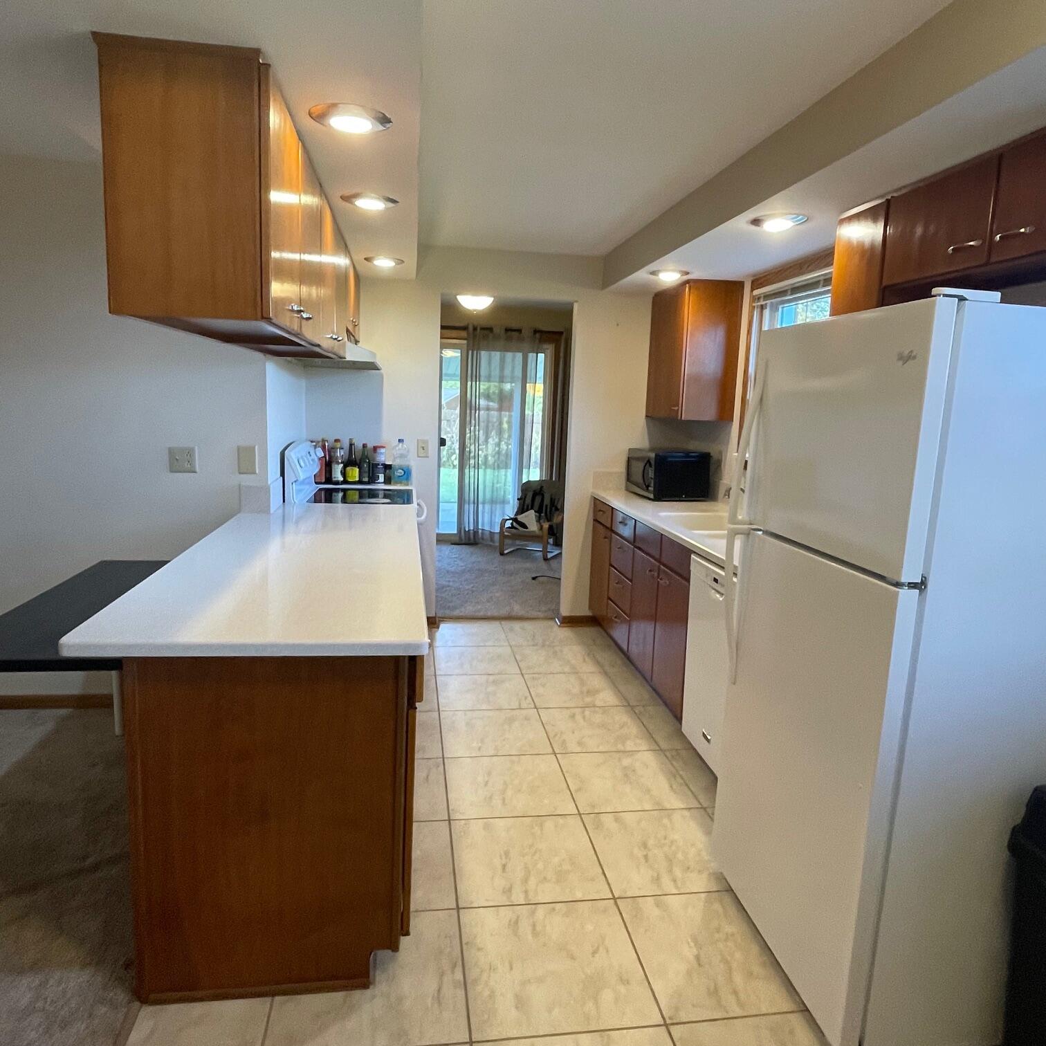 1027 Regan Lane, Springfield, Ohio 45503