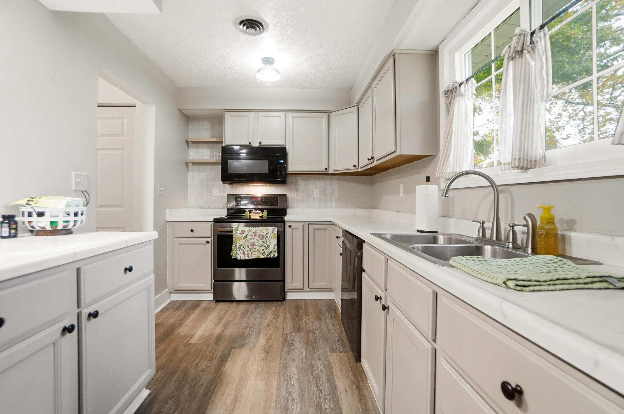 1919 Fairway Drive, Springfield, Ohio 45504