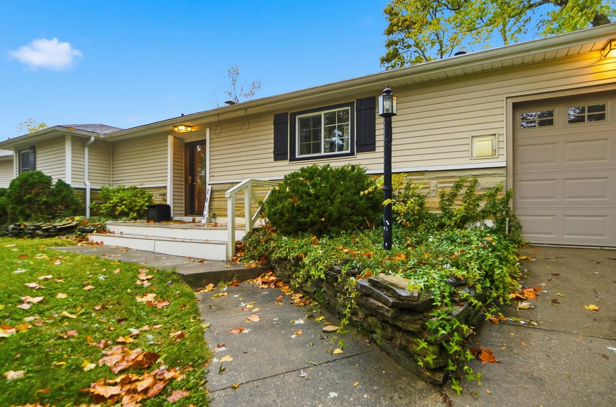 1919 Fairway Drive, Springfield, Ohio 45504