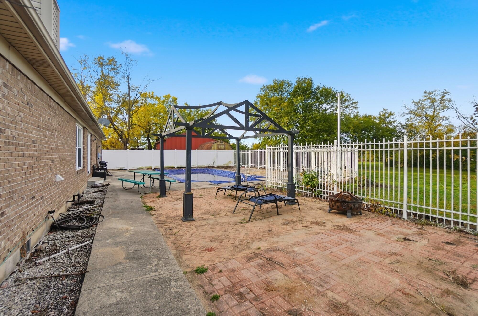 2033 Diamond Mill Road, Brookville, Ohio 45309