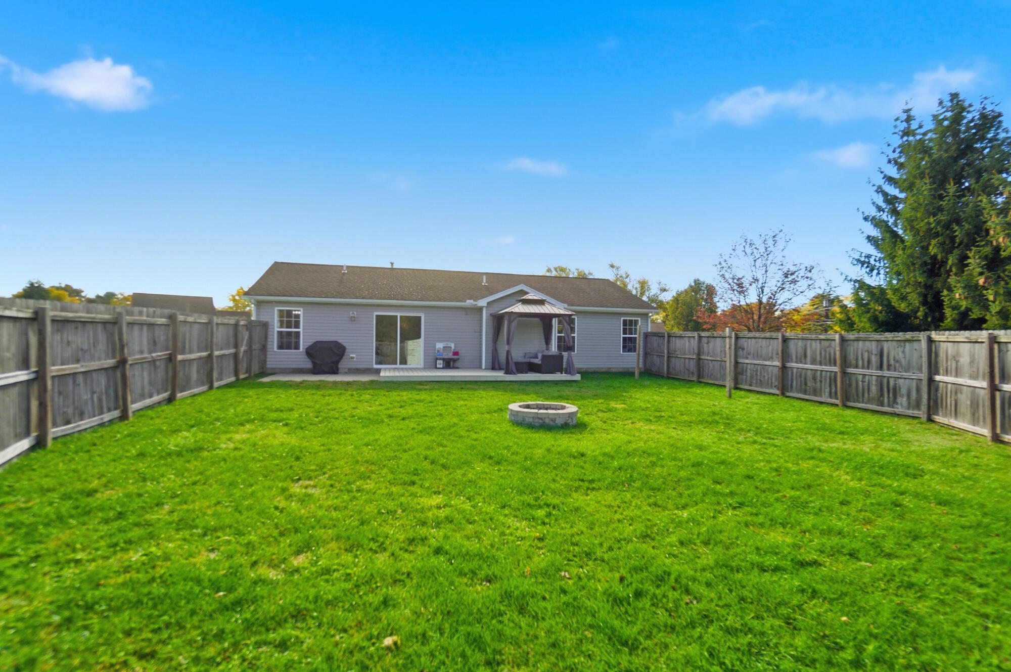 107 Marilyn Way, Brookville, Ohio 45309