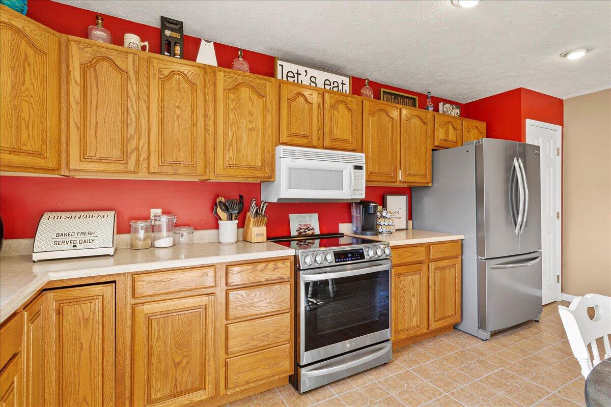 204 Spring Avenue, Bellefontaine, Ohio 43311