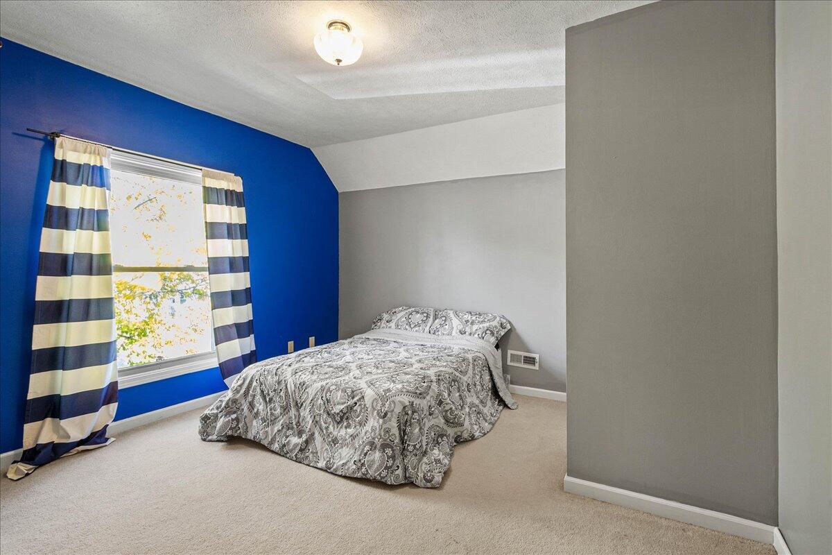 204 Spring Avenue, Bellefontaine, Ohio 43311