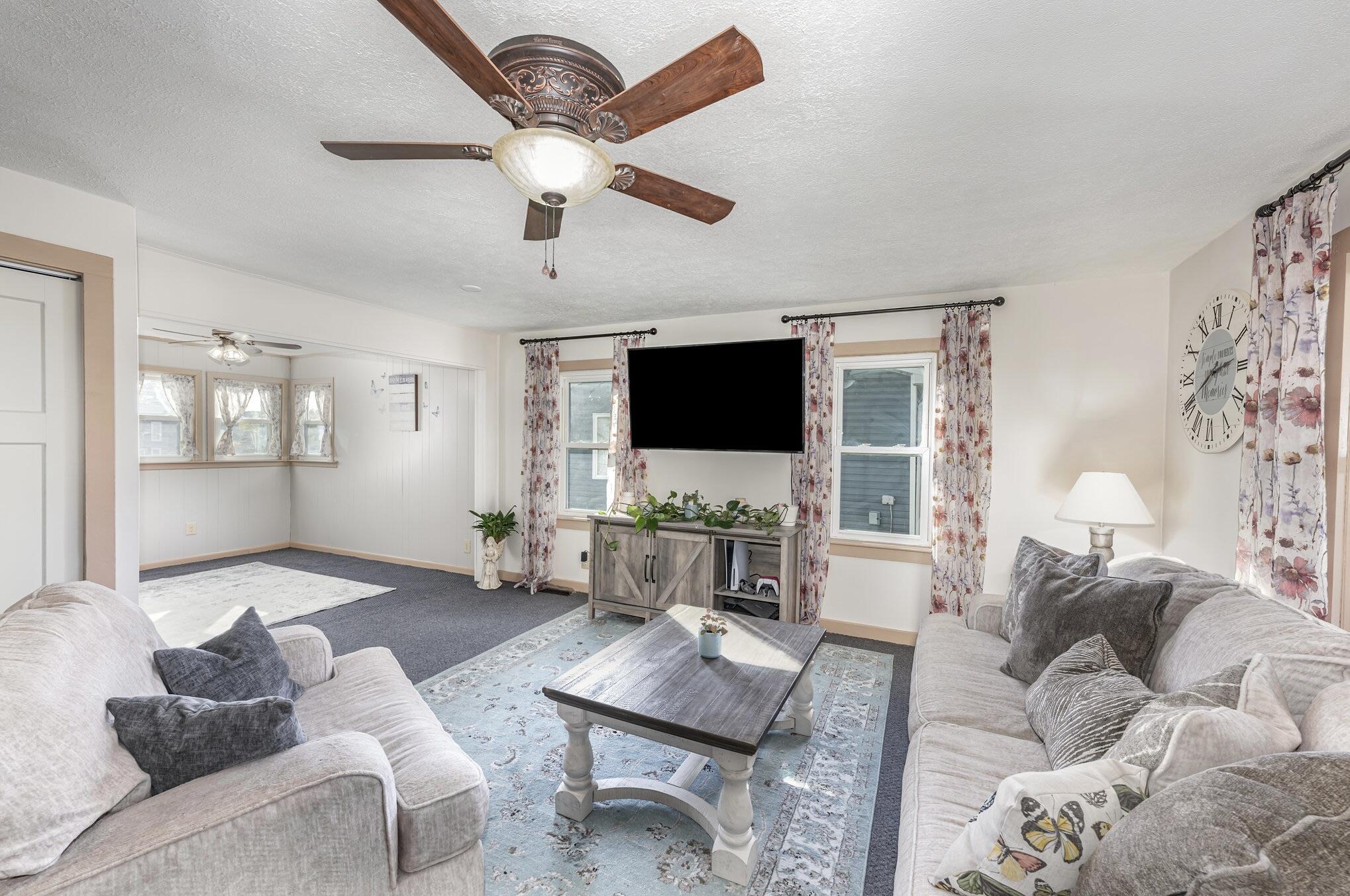 9 Silver Street, Wapakoneta, Ohio 45895