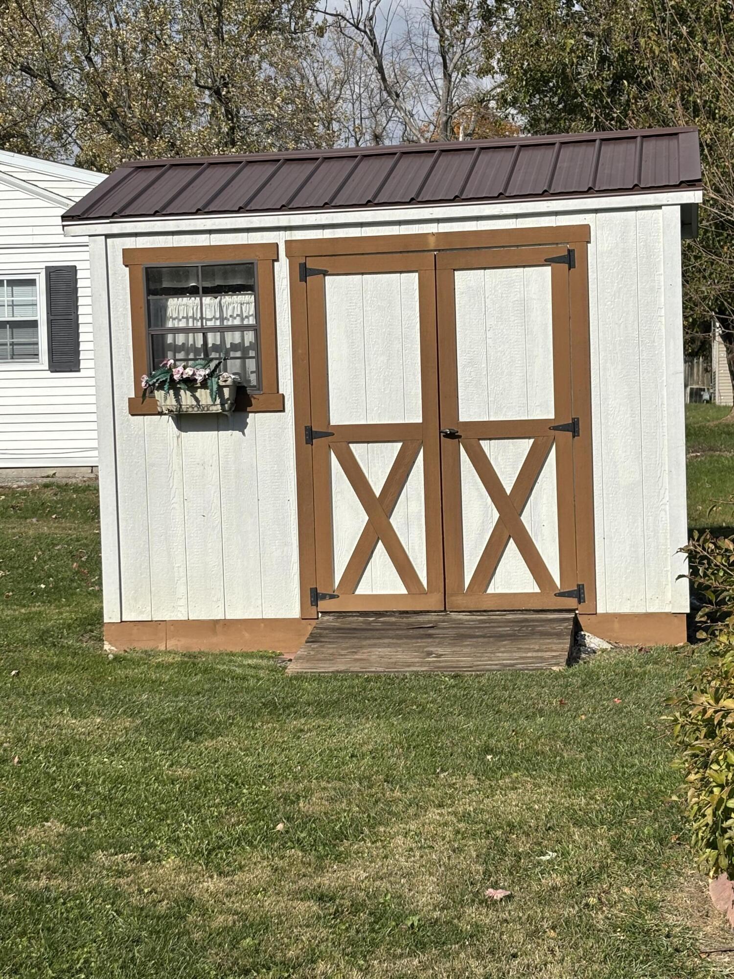 1305 Wright Street, Bellefontaine, Ohio 43311