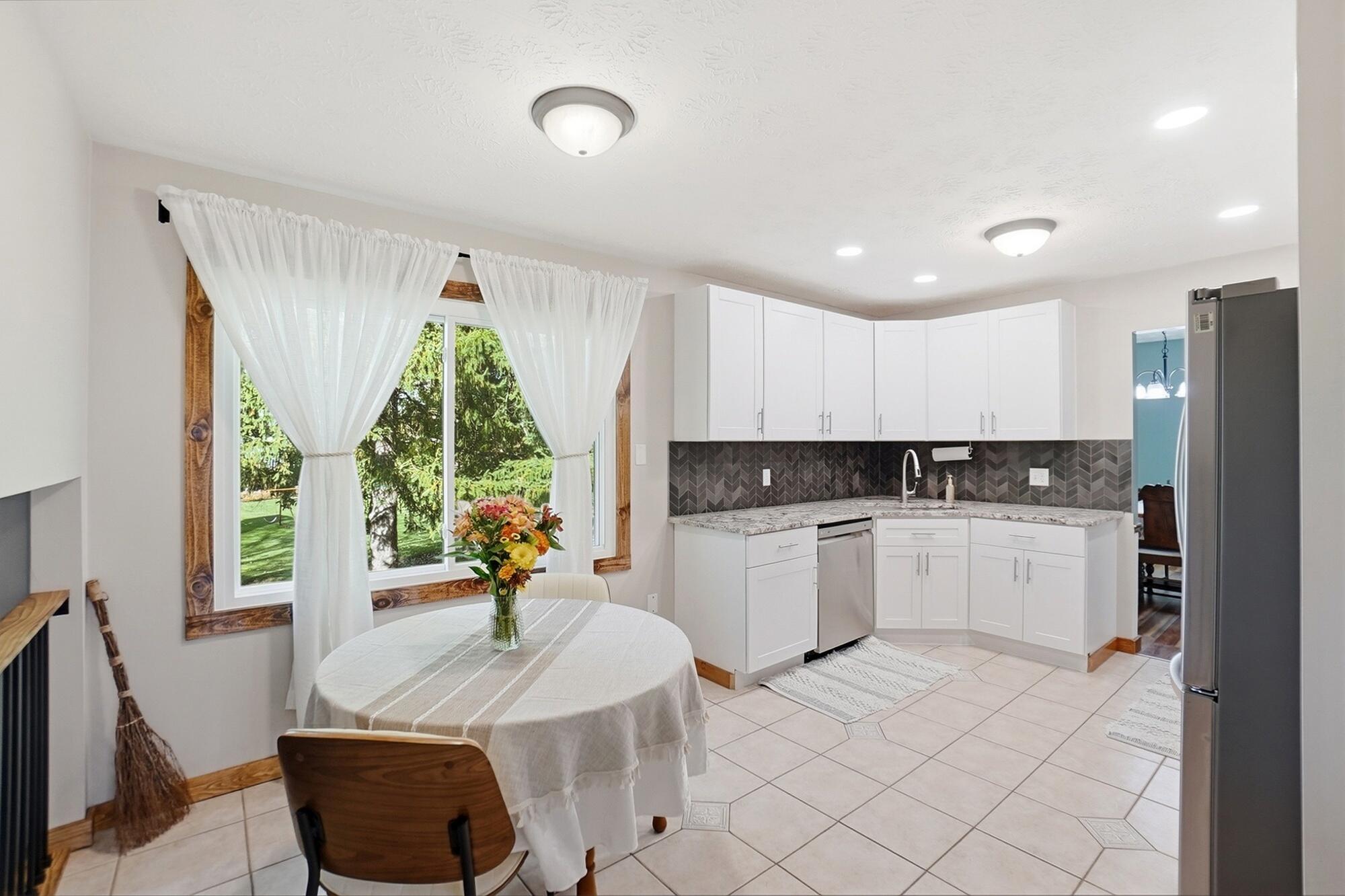 1525 Brookfield Lane, Troy, Ohio 45373