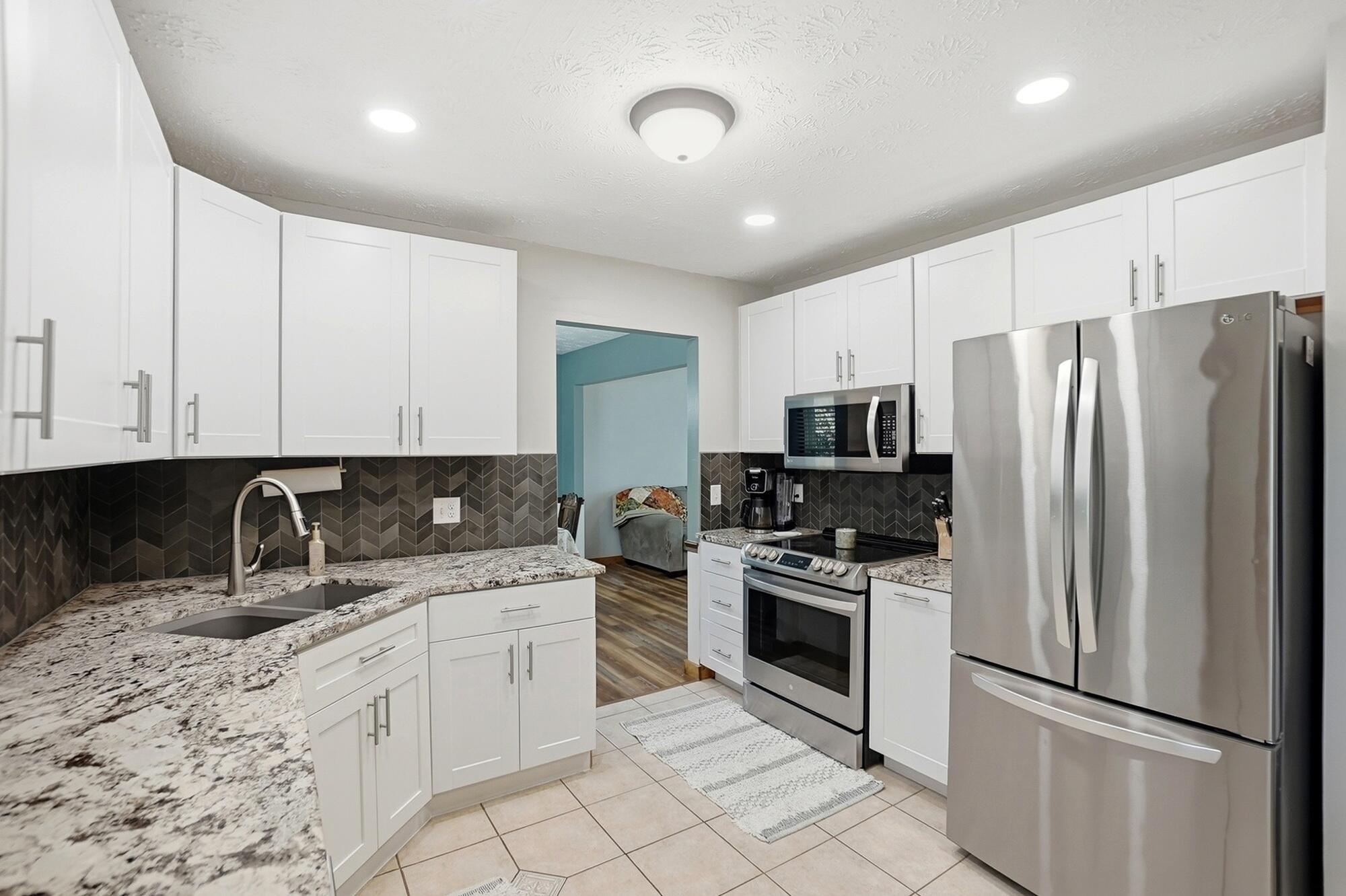 1525 Brookfield Lane, Troy, Ohio 45373