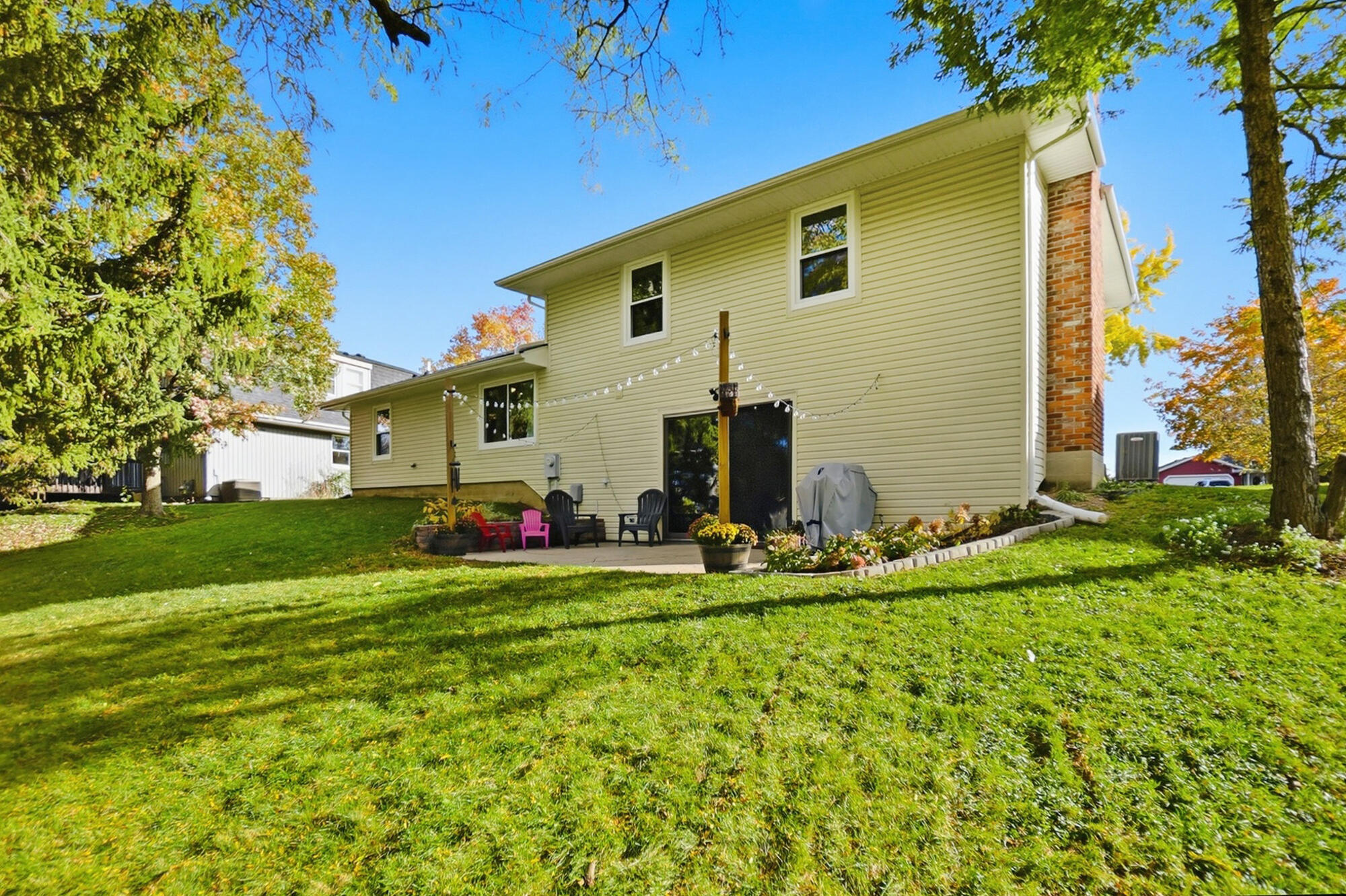 1525 Brookfield Lane, Troy, Ohio 45373