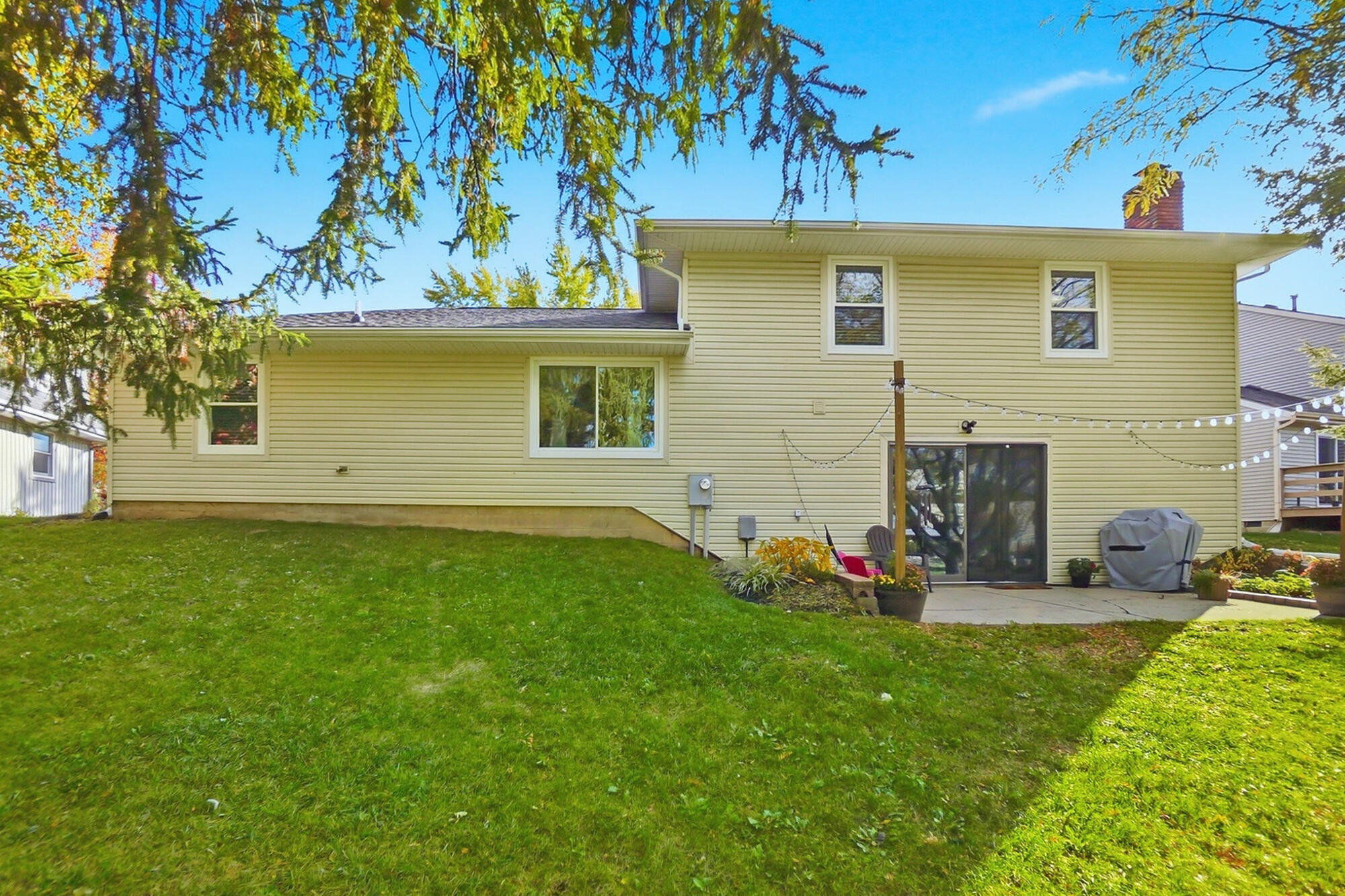 1525 Brookfield Lane, Troy, Ohio 45373