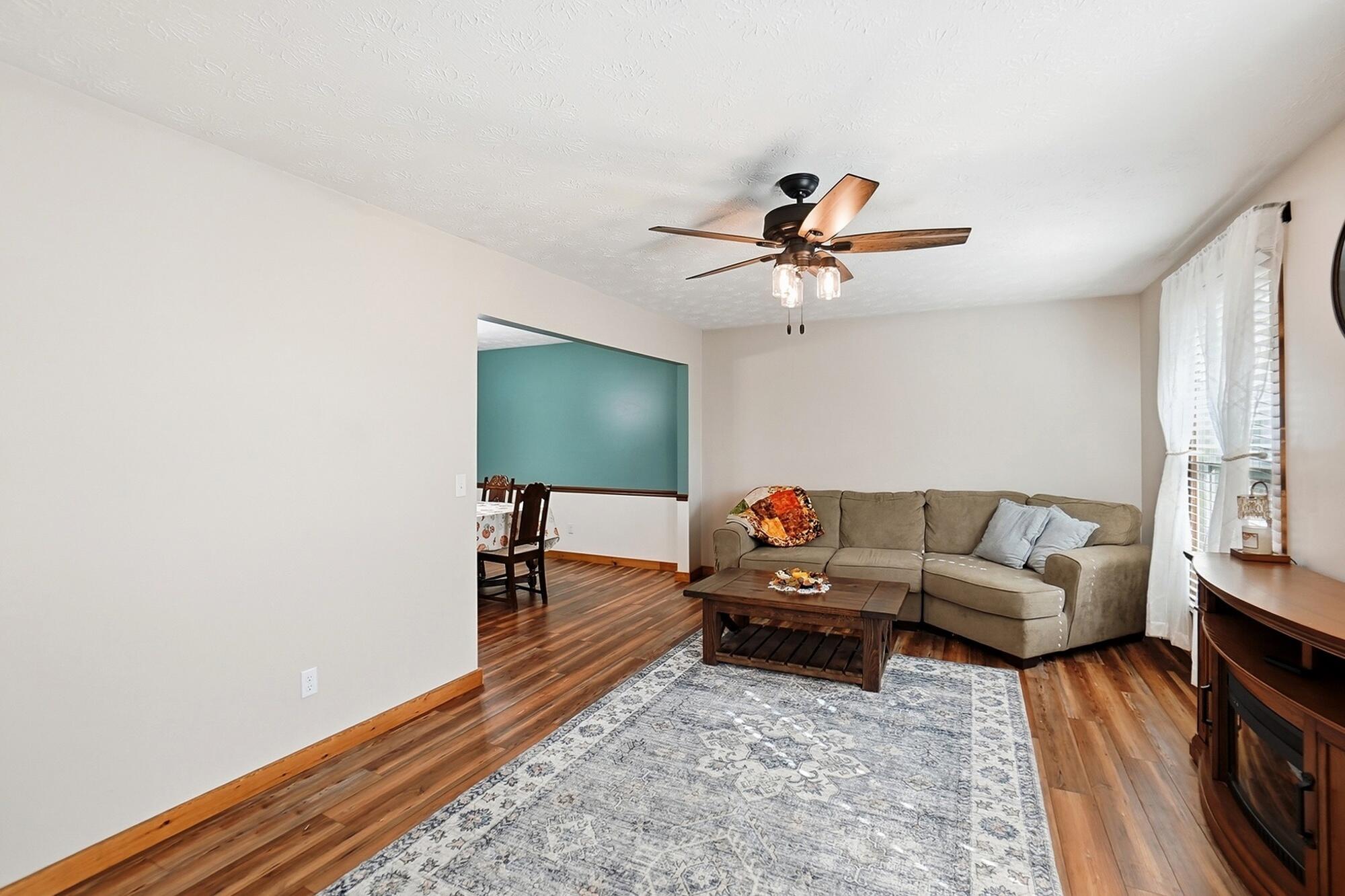 1525 Brookfield Lane, Troy, Ohio 45373