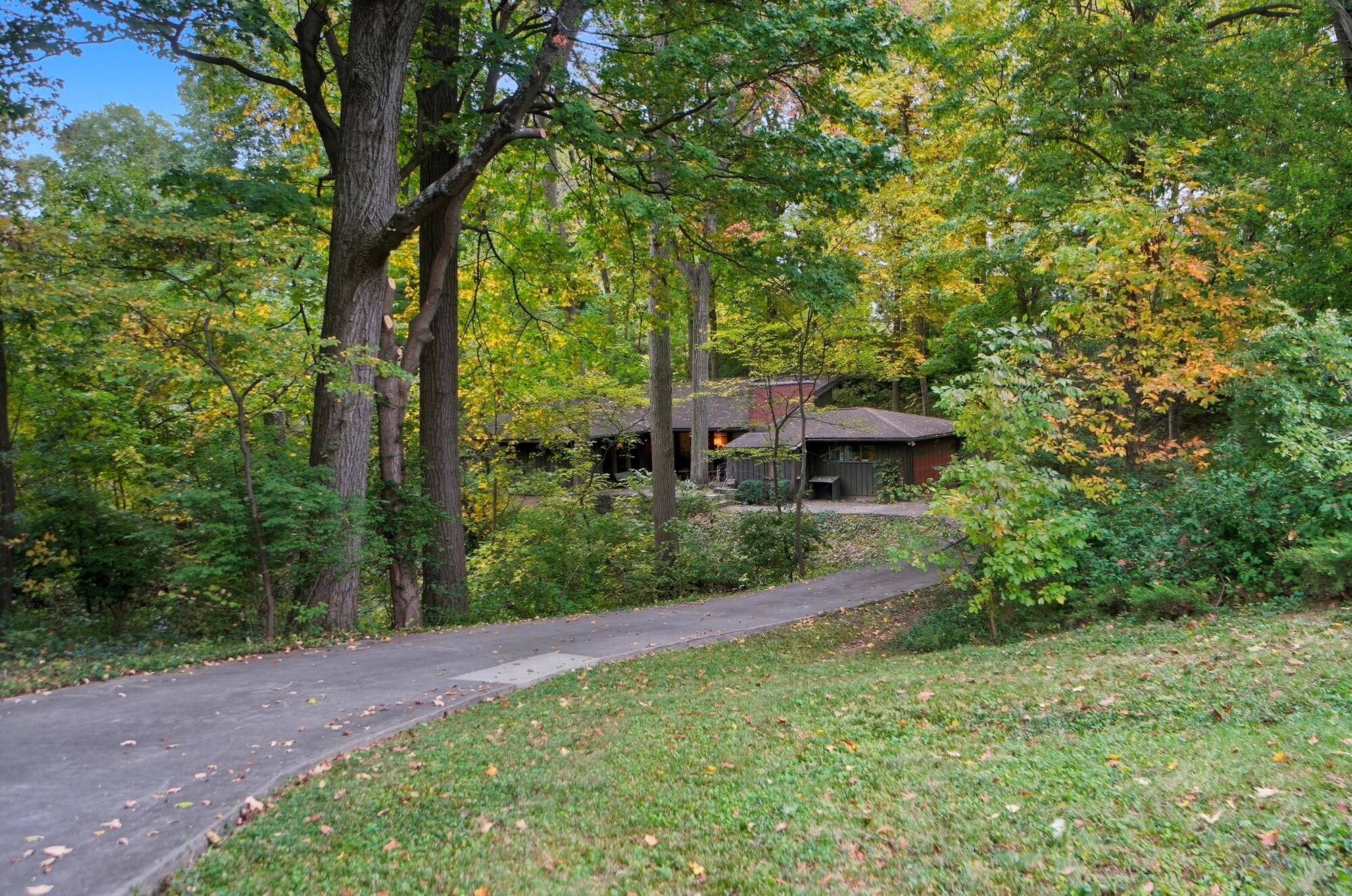 440 Broadmoor Boulevard, Springfield, Ohio 45504