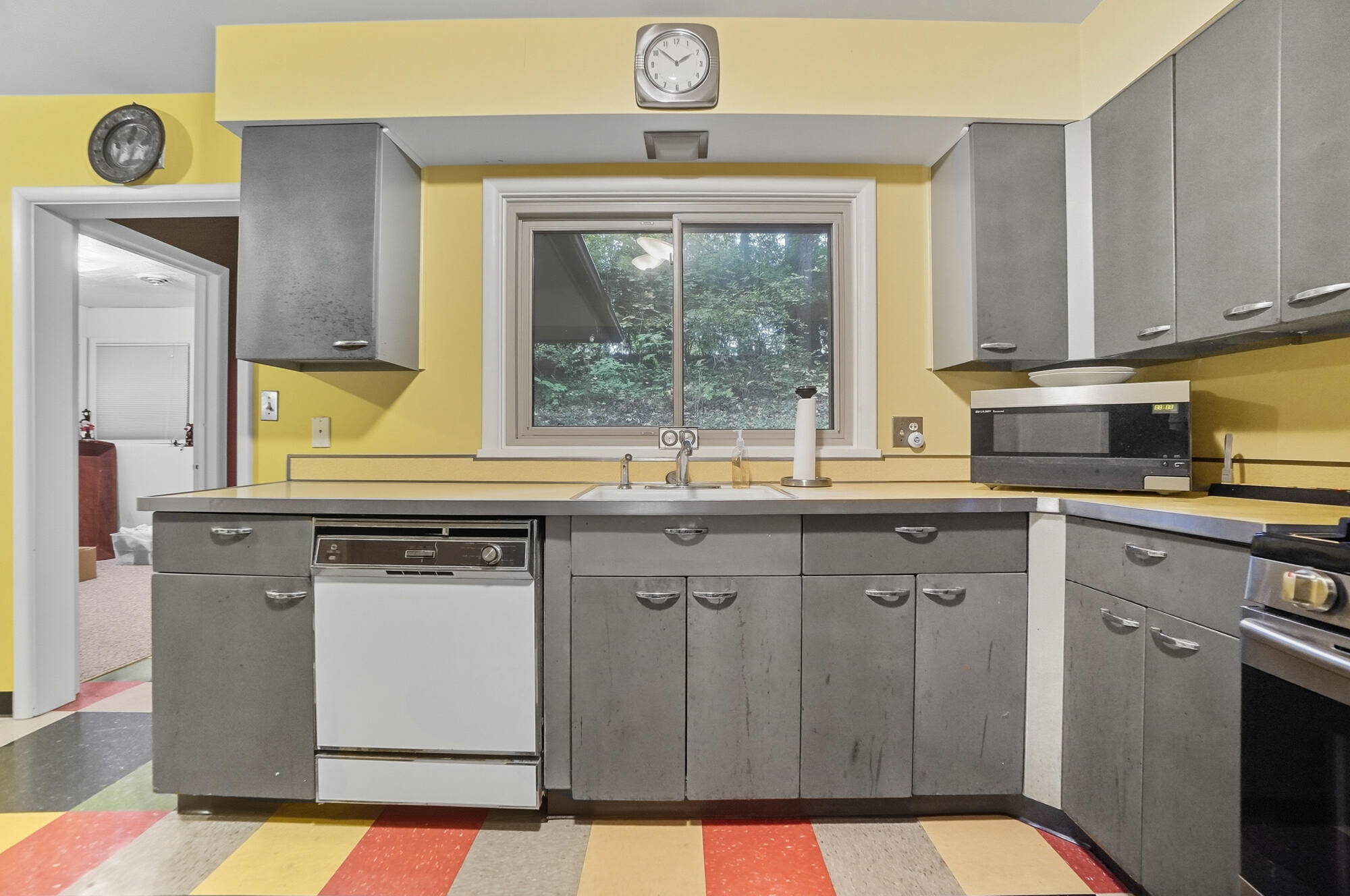 440 Broadmoor Boulevard, Springfield, Ohio 45504