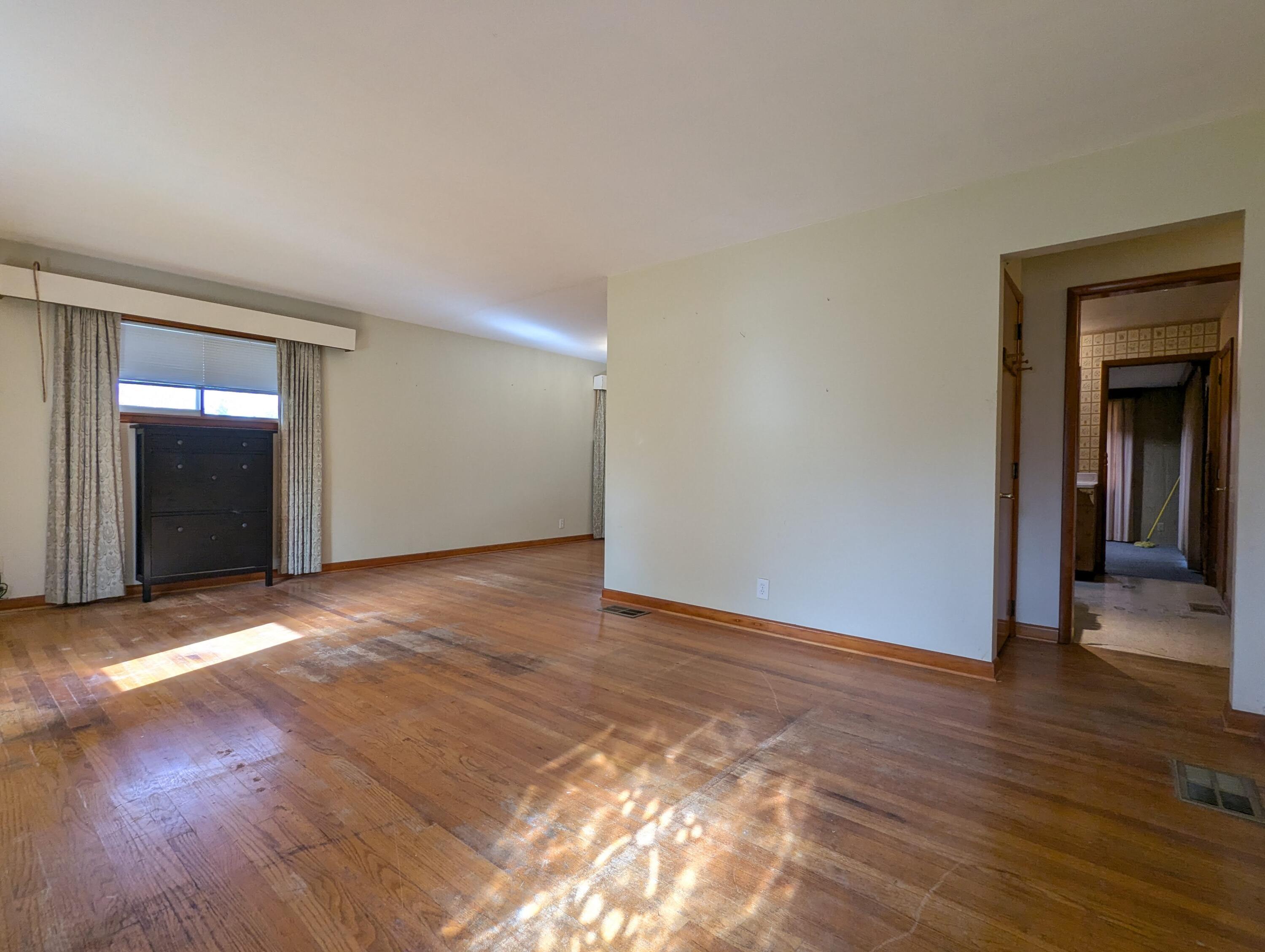 572 Piney Branch Drive, Springfield, Ohio 45503