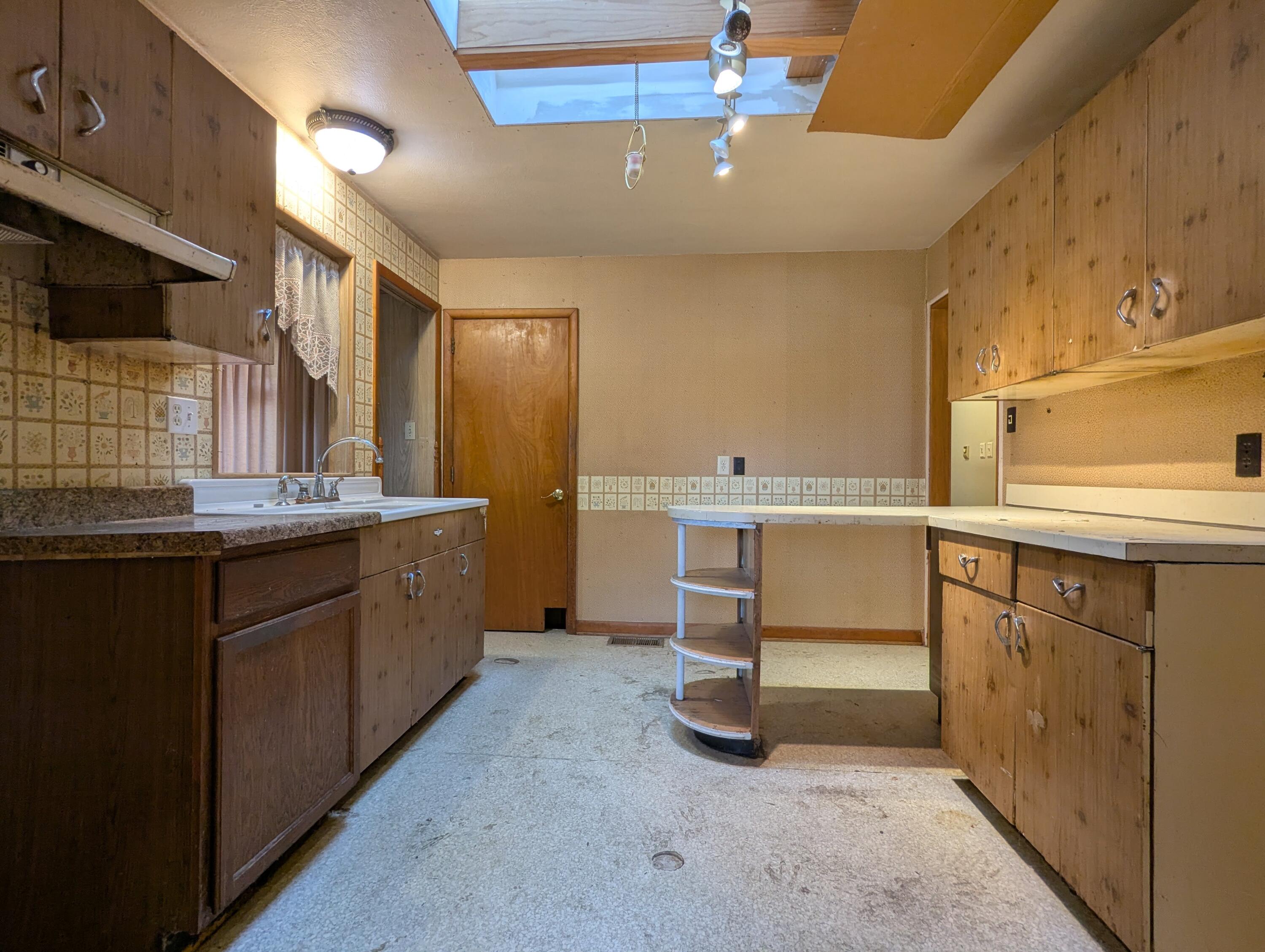 572 Piney Branch Drive, Springfield, Ohio 45503