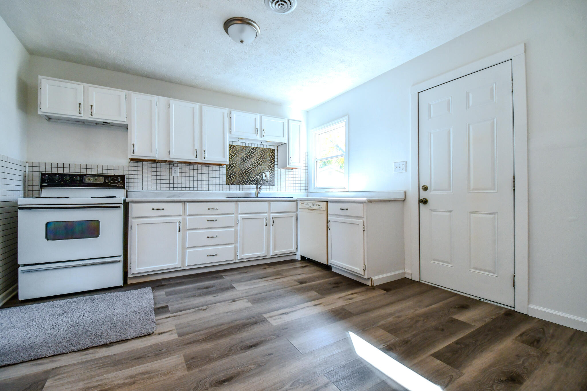 128 Marchmont Drive, Fairborn, Ohio 45324