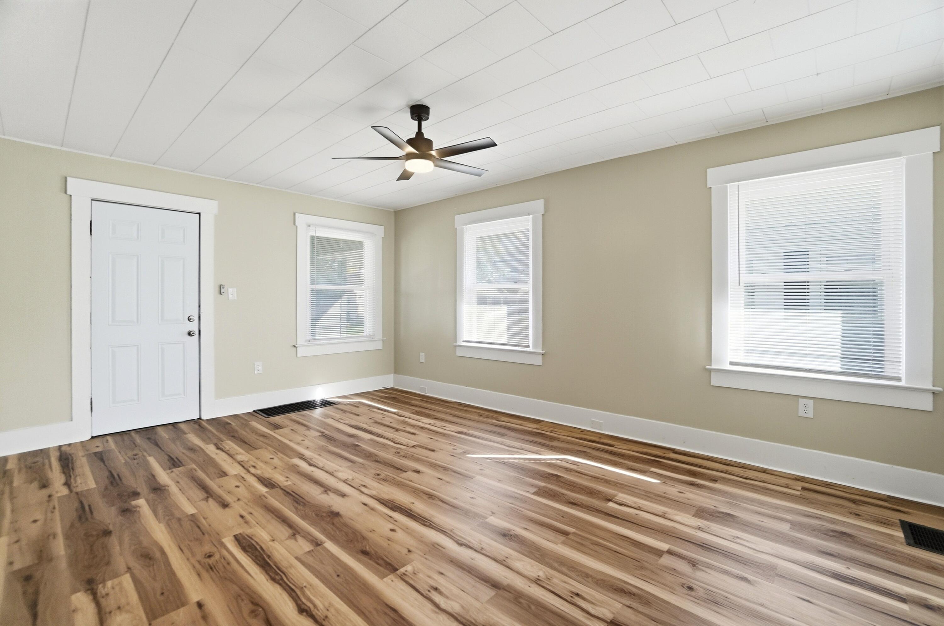 2115 Hoppes Avenue, Springfield, Ohio 45503